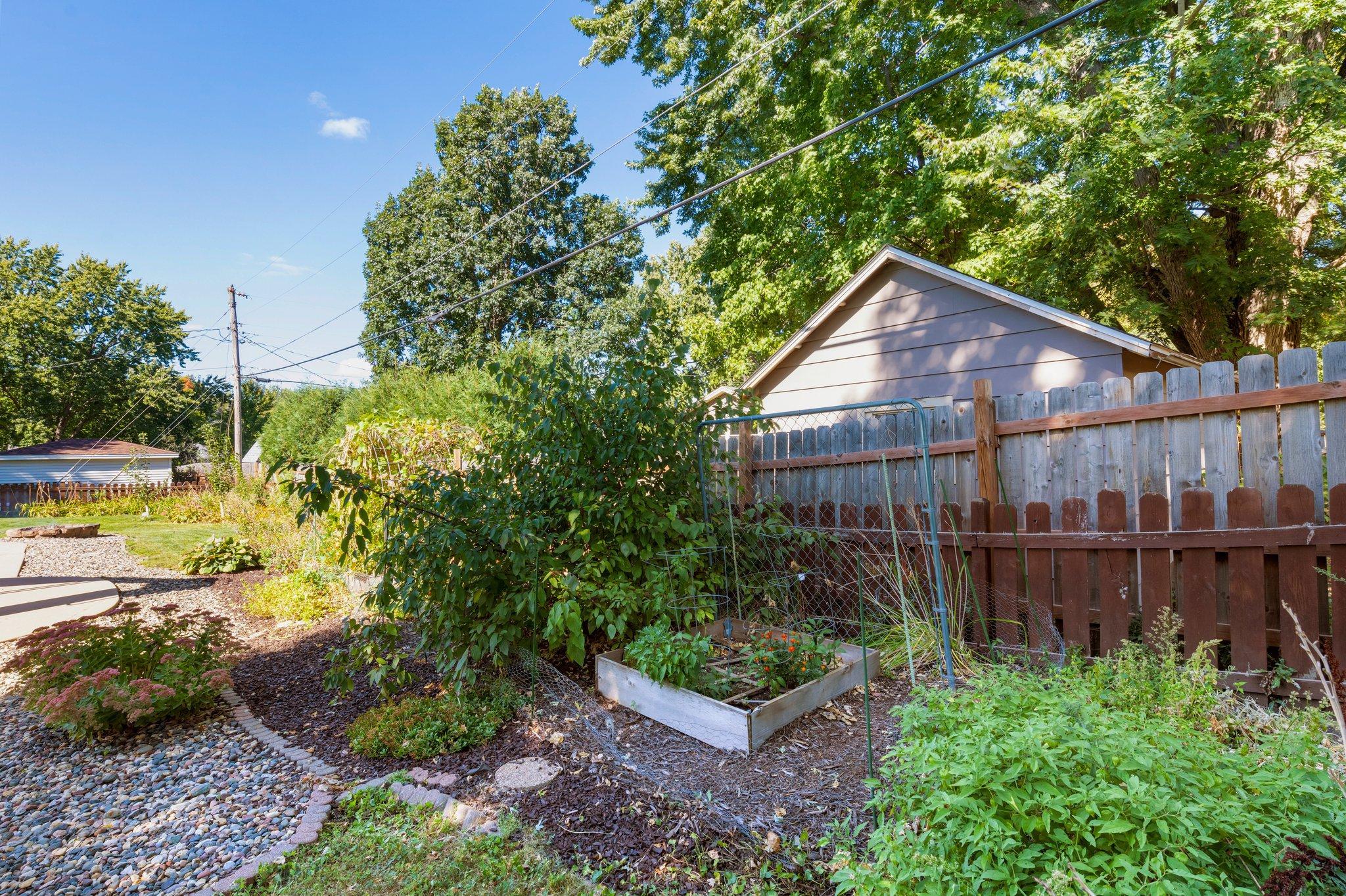 View of Residential at 2508 140th Street, Burnsville MN 55337, Burnsville (67 of 68) - Mike Wilen | Minnesota Team Real Estate
