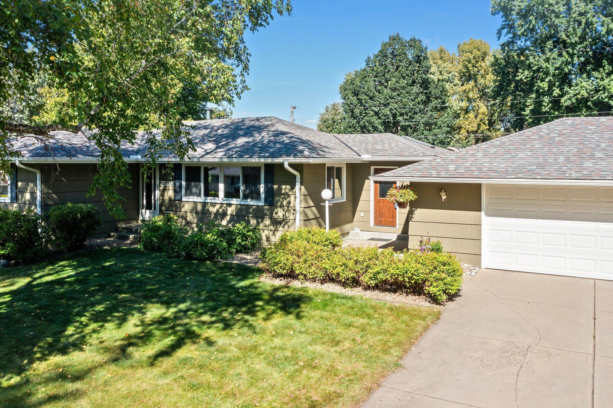View of Residential at 2508 140th Street, Burnsville MN 55337, Burnsville (4 of 68) - Mike Wilen | Minnesota Team Real Estate