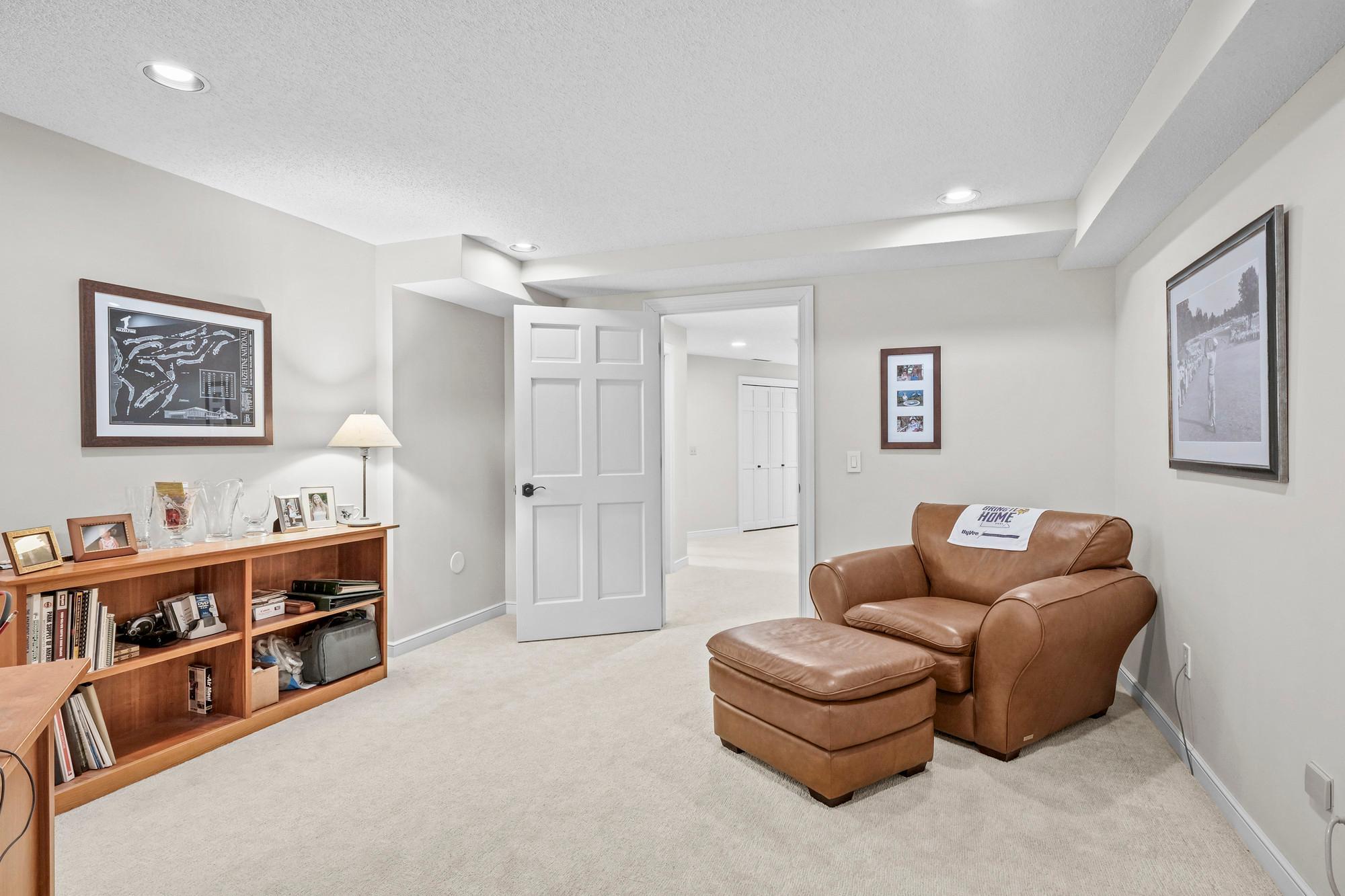 View of Residential at 9340 Bush Lake Road, Bloomington MN 55438, Bloomington (64 of 71) - Mike Wilen | Minnesota Team Real Estate