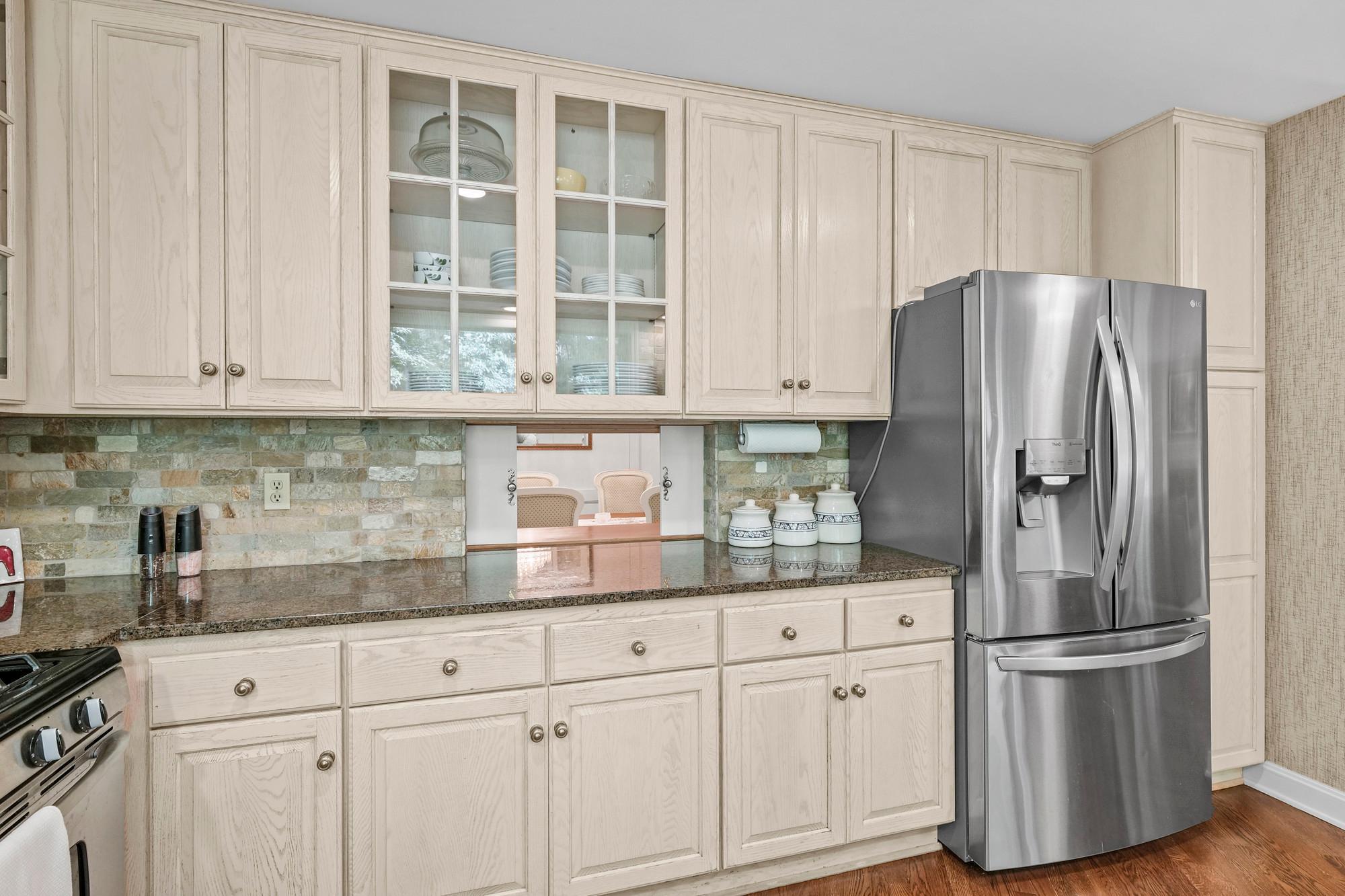 View of Residential at 9340 Bush Lake Road, Bloomington MN 55438, Bloomington (34 of 71) - Mike Wilen | Minnesota Team Real Estate