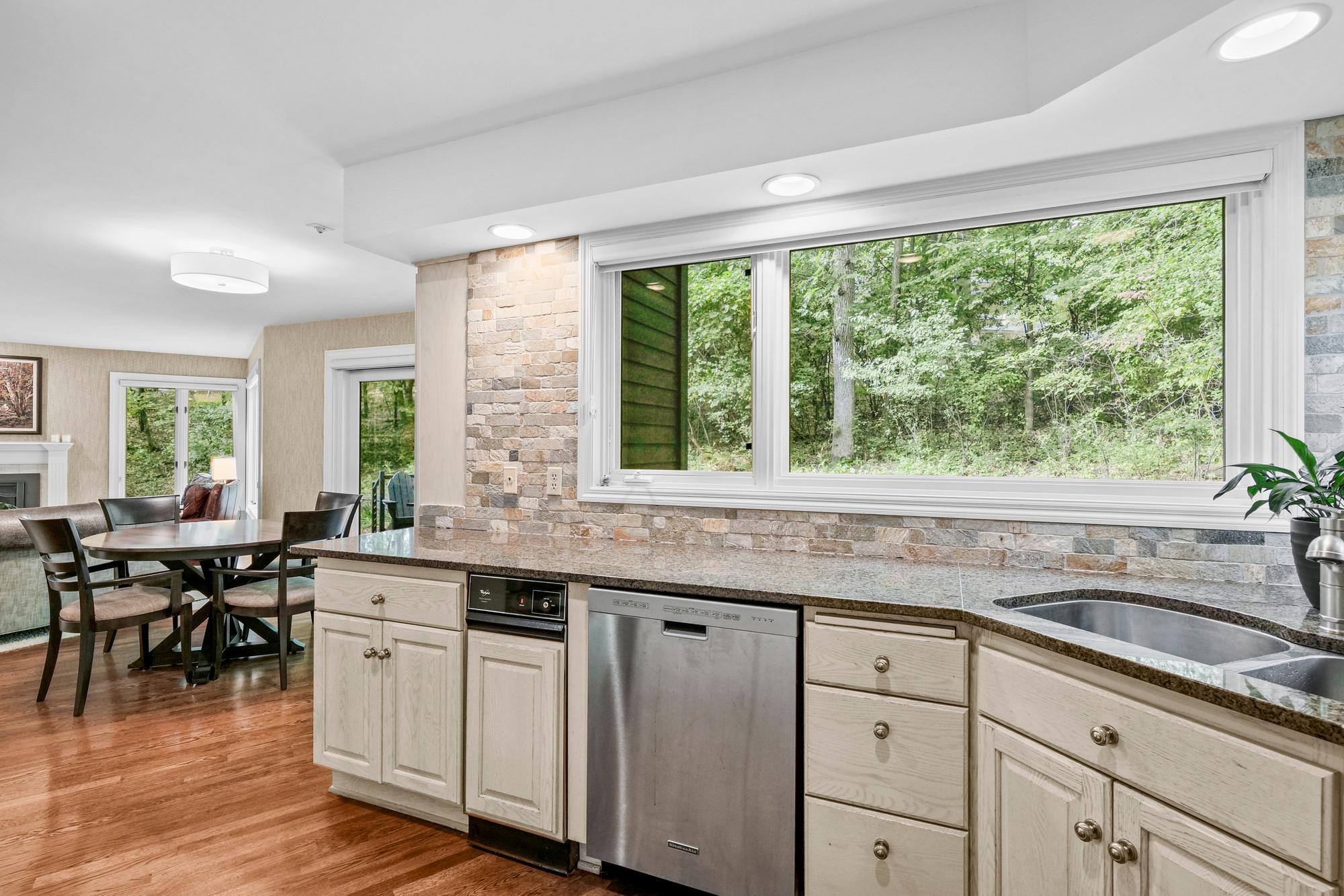View of Residential at 9340 Bush Lake Road, Bloomington MN 55438, Bloomington (33 of 71) - Mike Wilen | Minnesota Team Real Estate