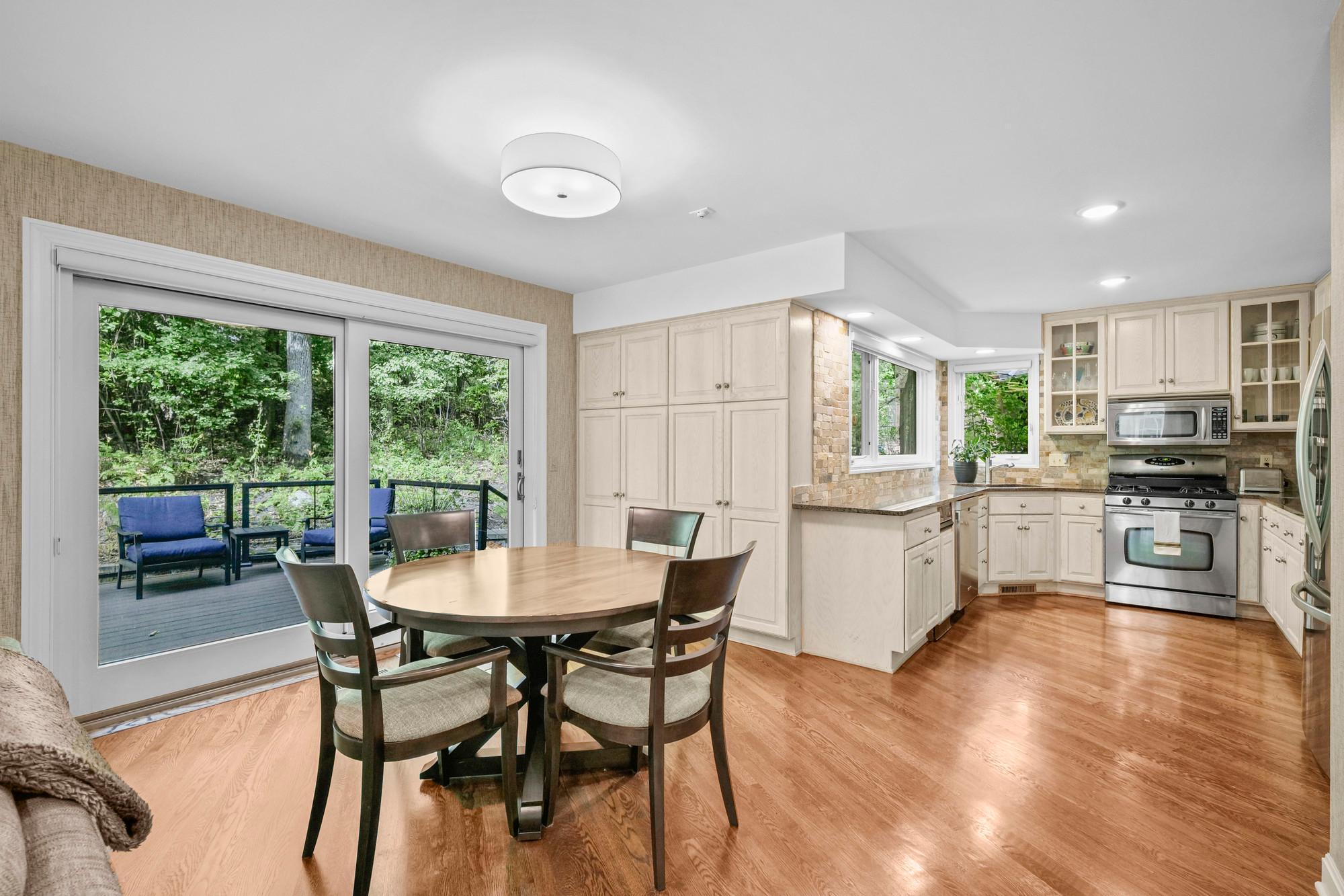 View of Residential at 9340 Bush Lake Road, Bloomington MN 55438, Bloomington (27 of 71) - Mike Wilen | Minnesota Team Real Estate