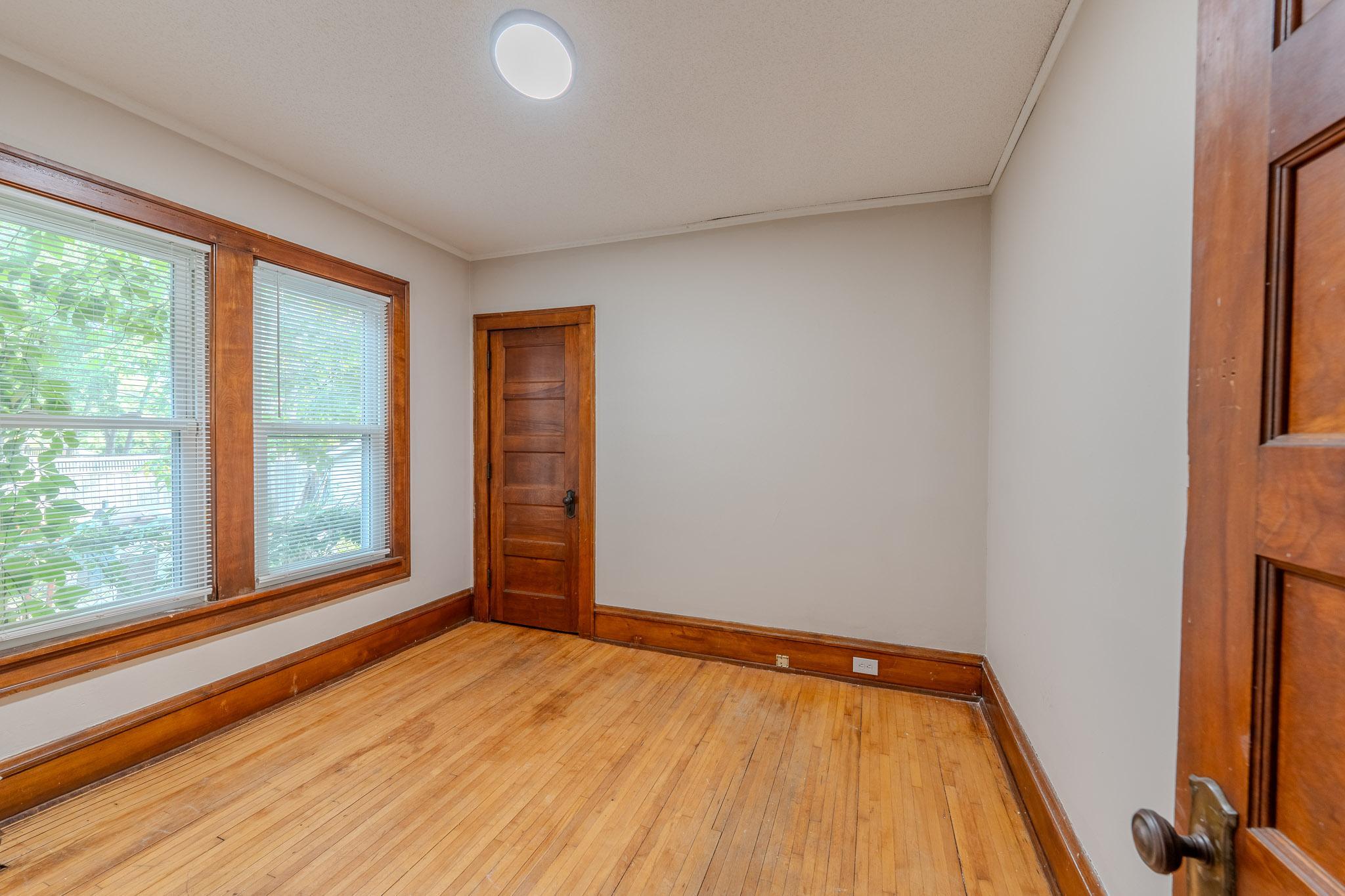 View of Residential Income at 822 Penn Avenue, Minneapolis MN 55411, Minneapolis (8 of 41) - Mike Wilen | Minnesota Team Real Estate
