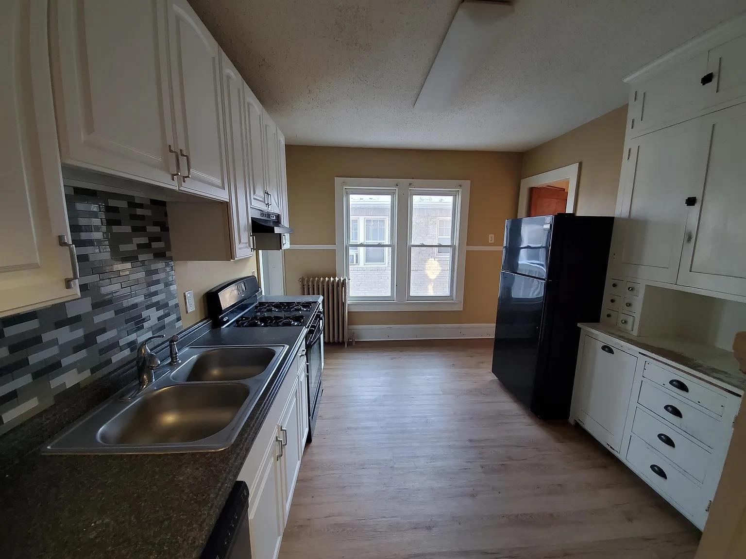 View of Residential Income at 822 Penn Avenue, Minneapolis MN 55411, Minneapolis (35 of 41) - Mike Wilen | Minnesota Team Real Estate