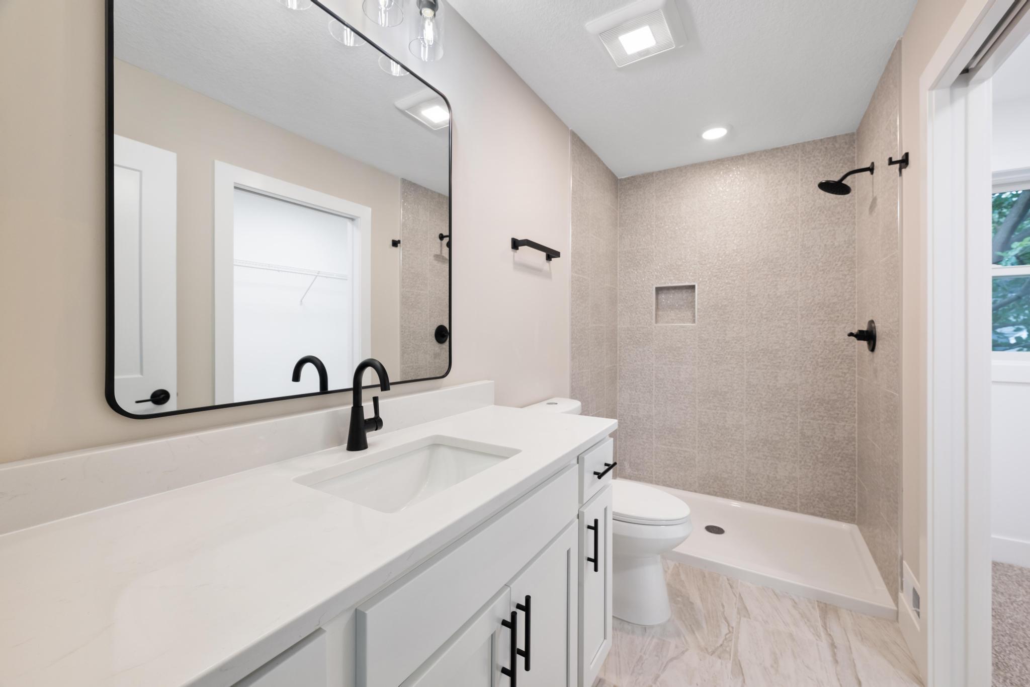 View of Residential at 4530 Bryant Avenue, Minneapolis MN 55412, Minneapolis (24 of 31) - Mike Wilen | Minnesota Team Real Estate