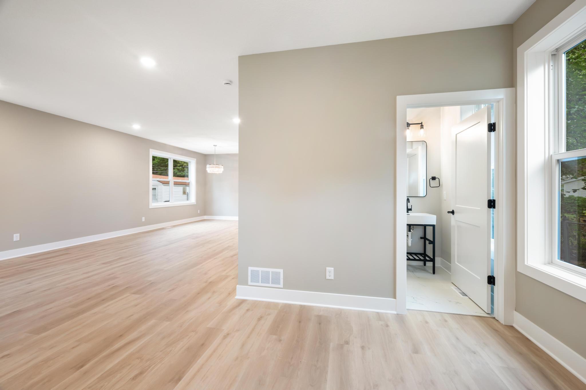 View of Residential at 4530 Bryant Avenue, Minneapolis MN 55412, Minneapolis (7 of 31) - Mike Wilen | Minnesota Team Real Estate