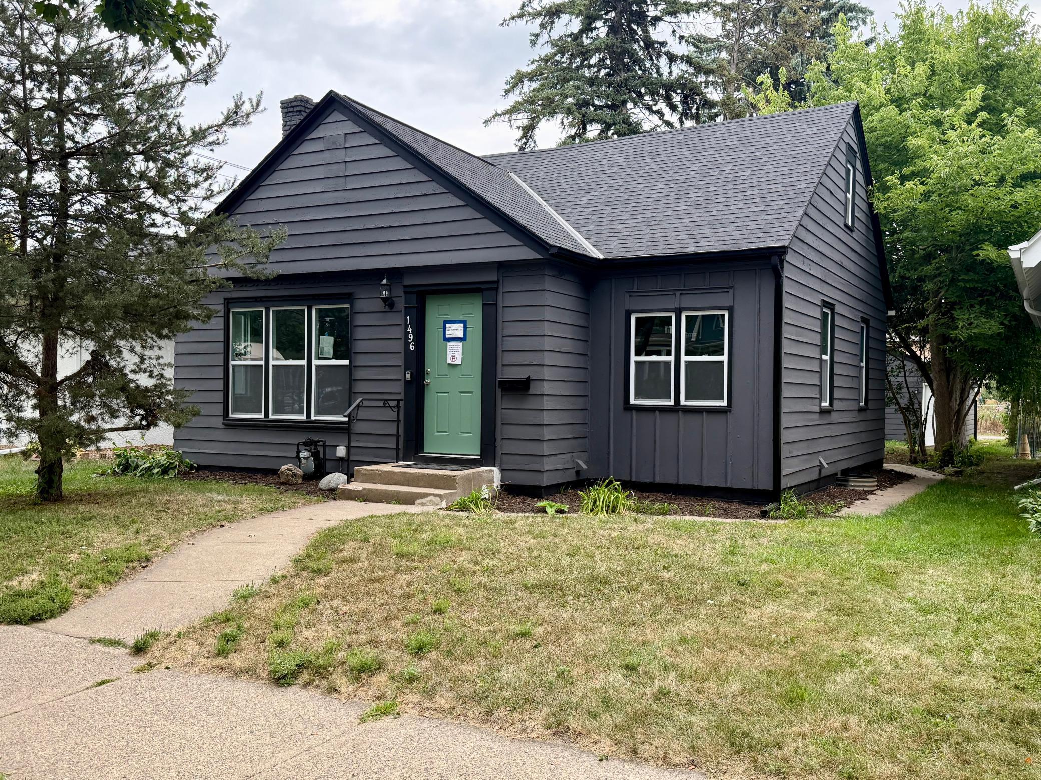 View of Single Family at 1496 Hamline Avenue, Saint Paul - Mike Wilen | Minnesota Team Real Estate
