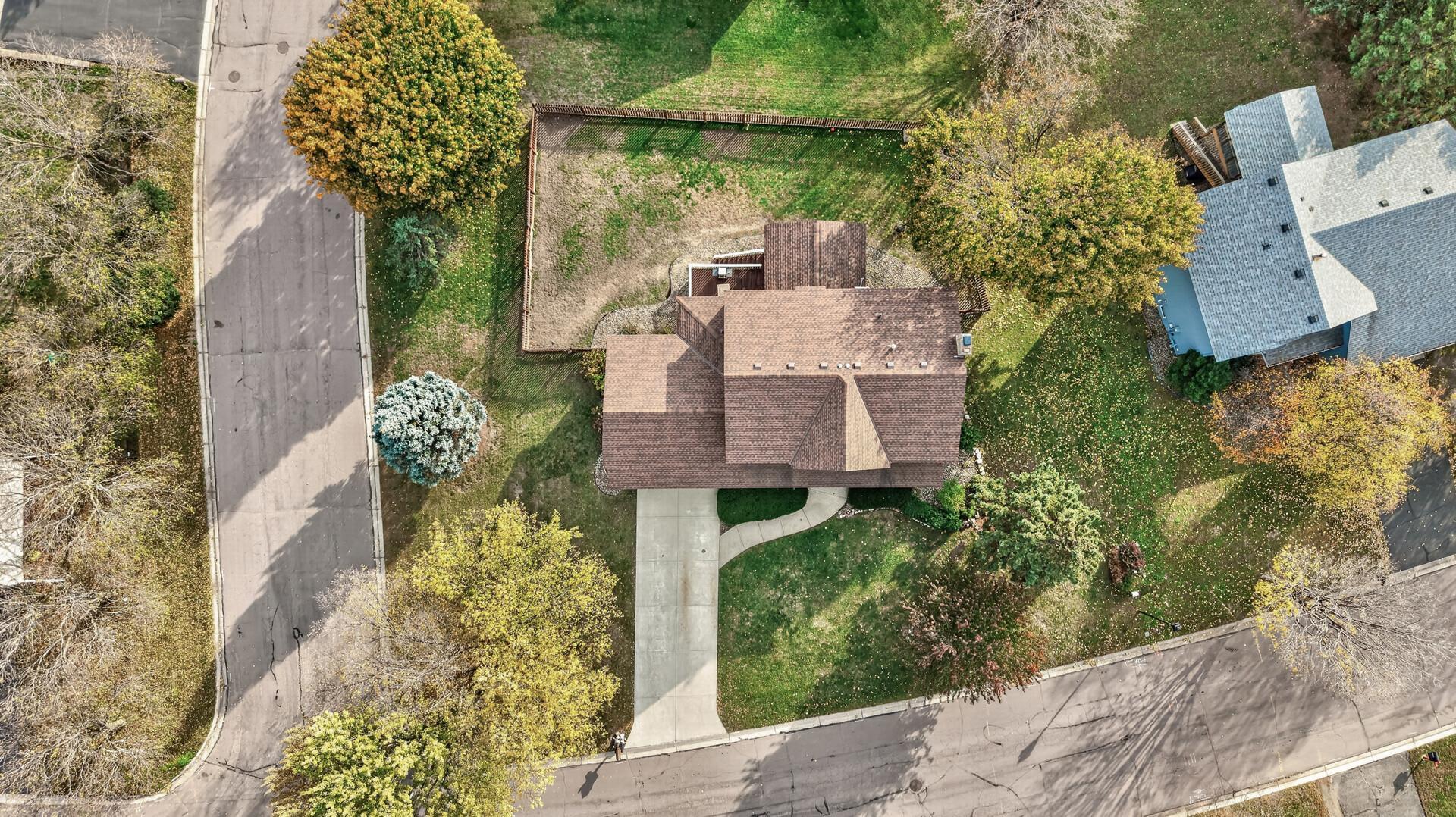 View of Residential at 13915 Duluth Drive, Apple Valley MN 55124, Apple Valley (39 of 40) - Mike Wilen | Minnesota Team Real Estate