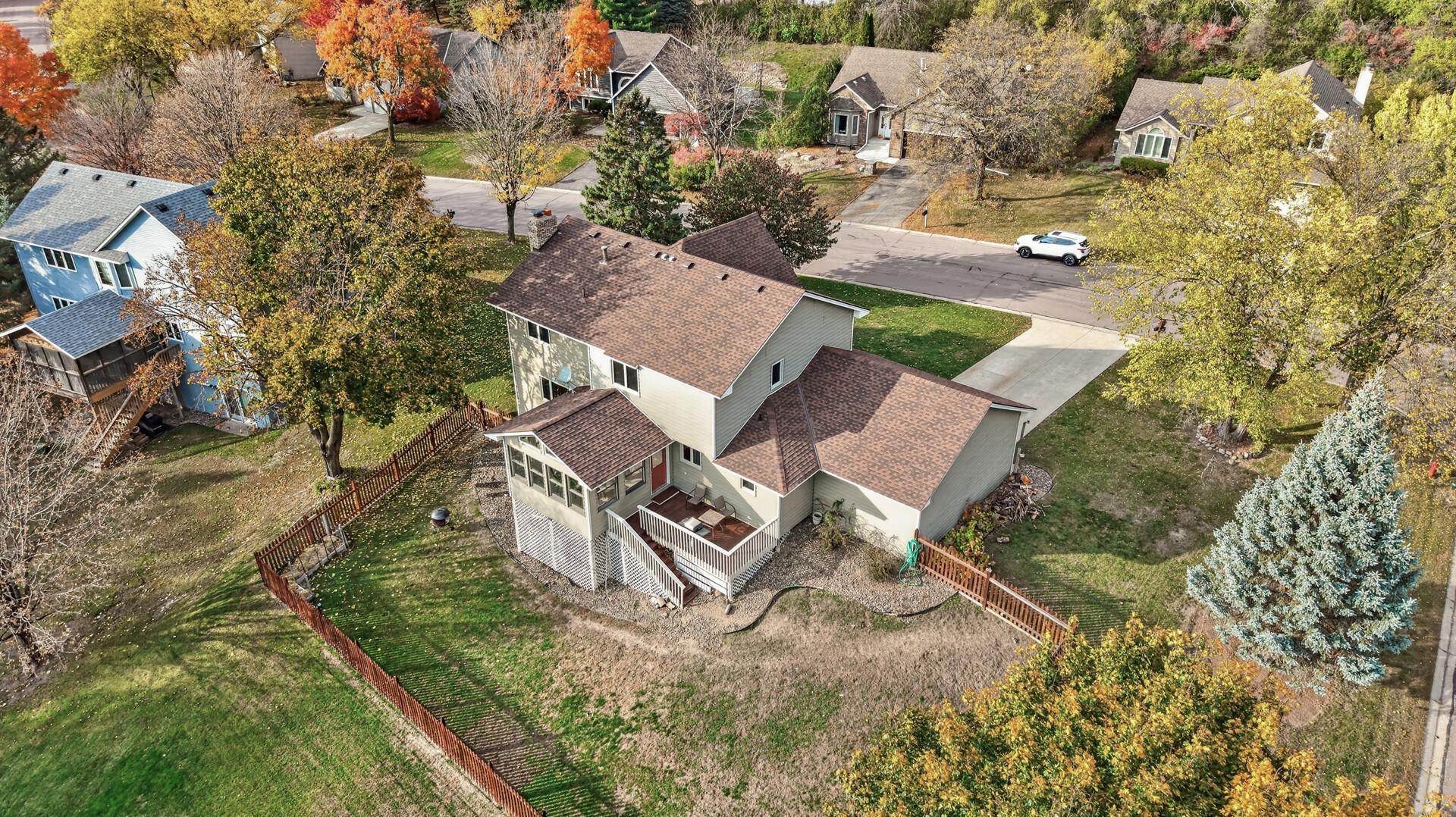 View of Residential at 13915 Duluth Drive, Apple Valley MN 55124, Apple Valley (36 of 40) - Mike Wilen | Minnesota Team Real Estate