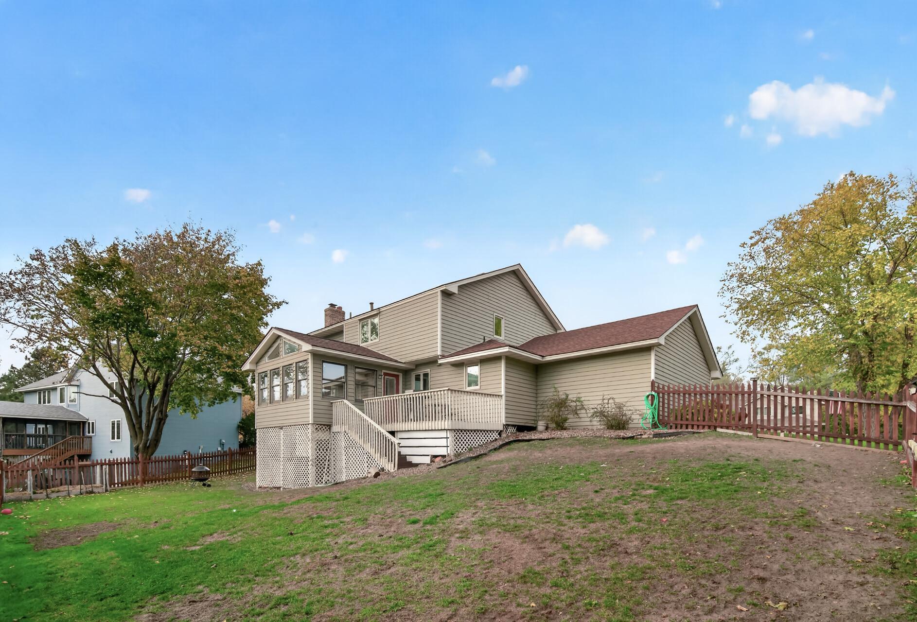 View of Residential at 13915 Duluth Drive, Apple Valley MN 55124, Apple Valley (34 of 40) - Mike Wilen | Minnesota Team Real Estate