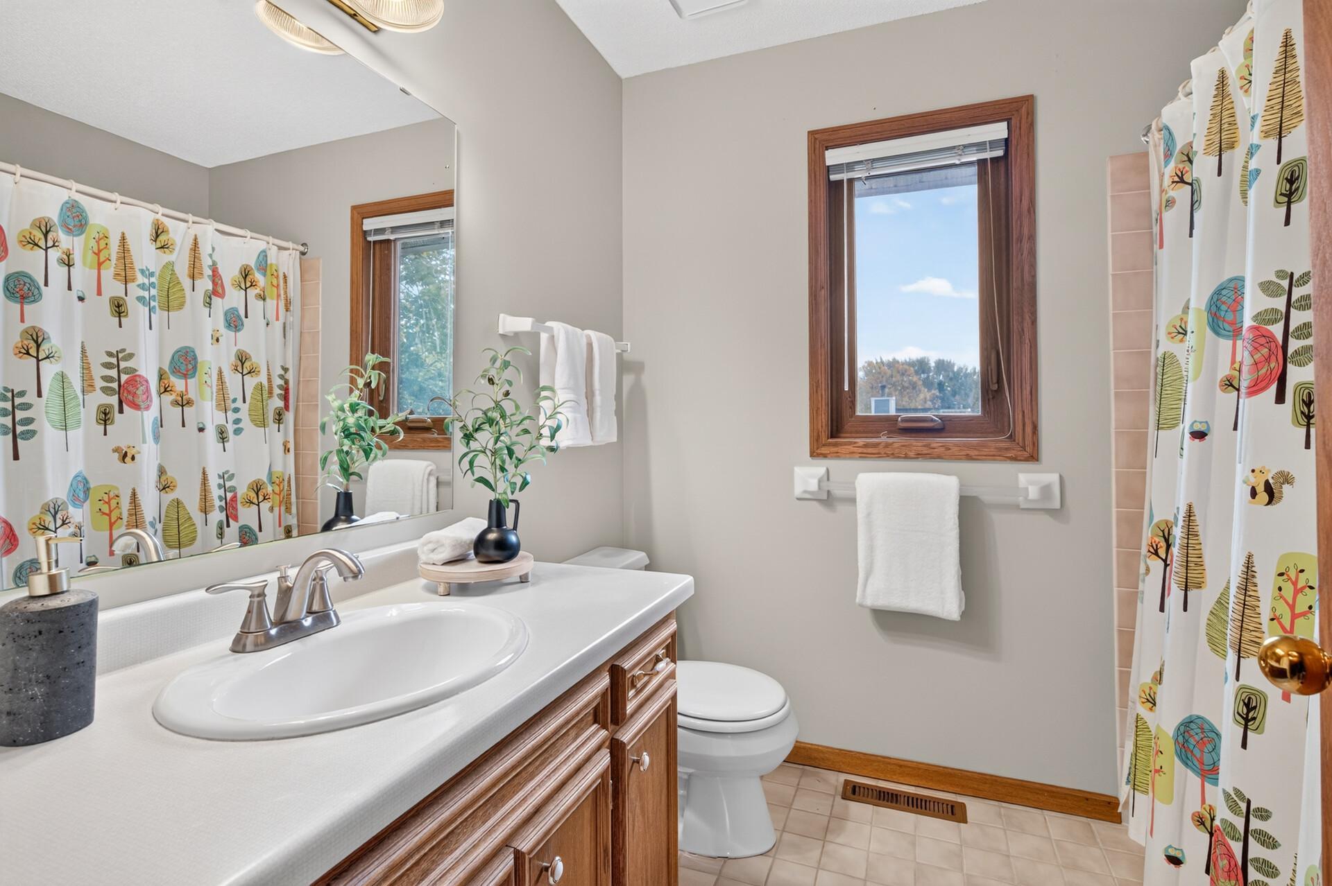 View of Residential at 13915 Duluth Drive, Apple Valley MN 55124, Apple Valley (27 of 40) - Mike Wilen | Minnesota Team Real Estate
