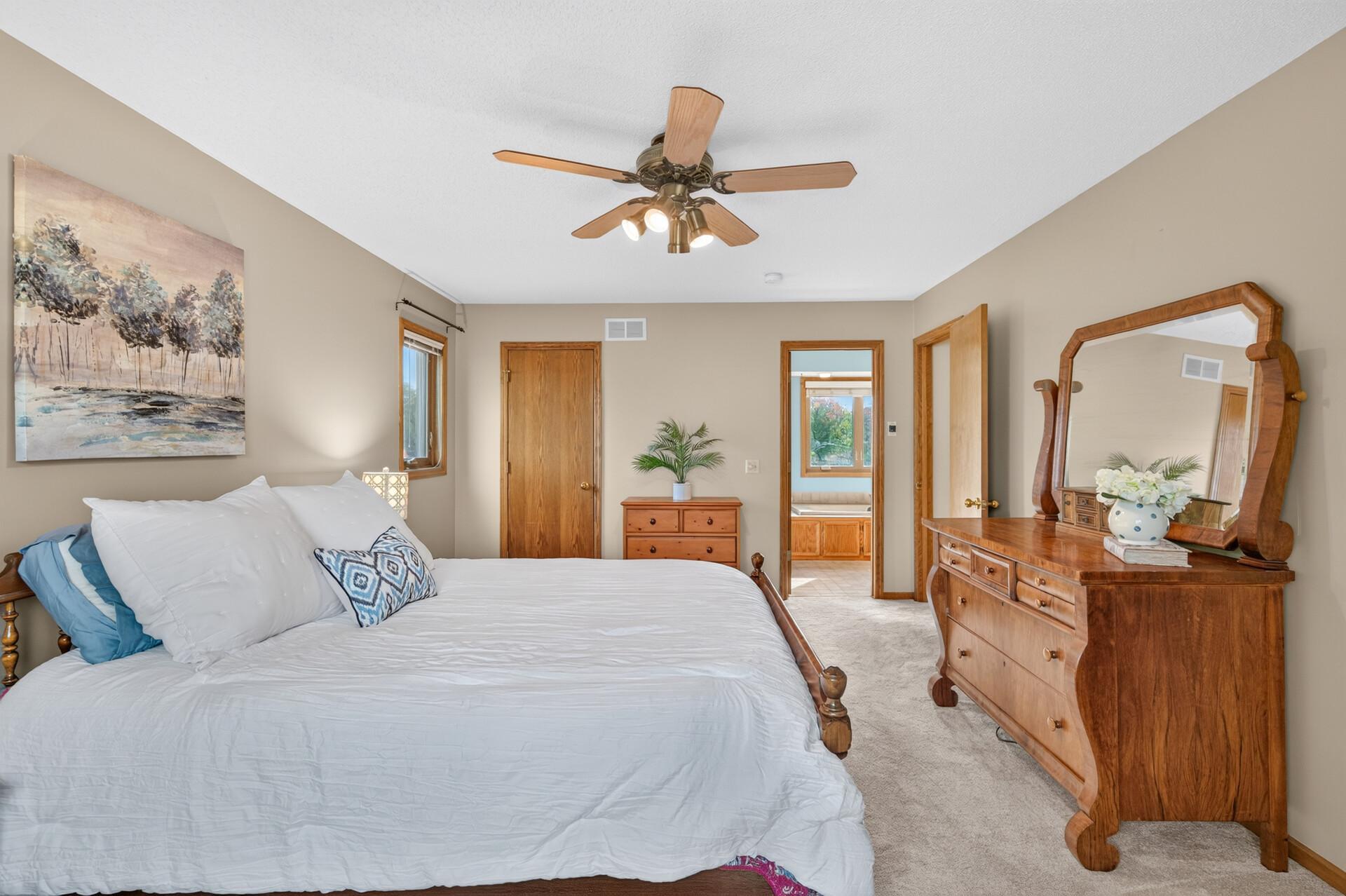 View of Residential at 13915 Duluth Drive, Apple Valley MN 55124, Apple Valley (21 of 40) - Mike Wilen | Minnesota Team Real Estate