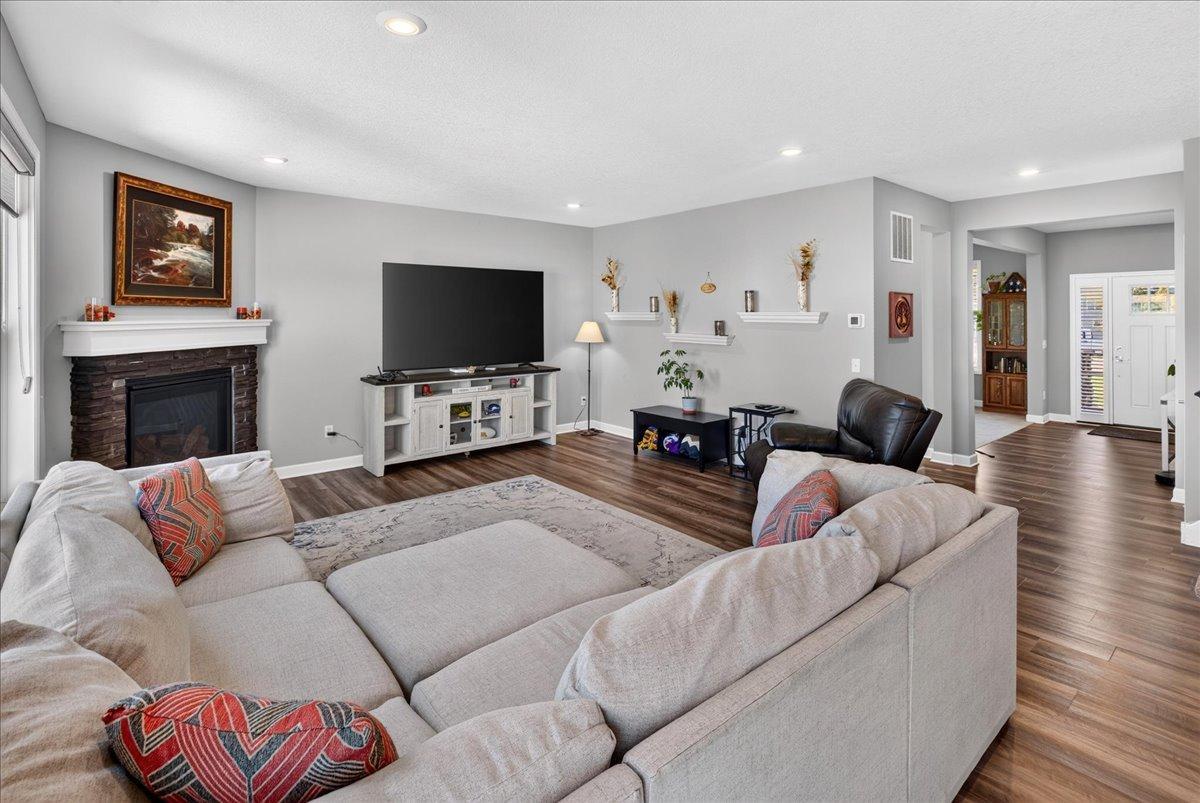 View of Residential at 2105 Itasca Circle, Lino Lakes MN 55038, Lino Lakes (10 of 36) - Mike Wilen | Minnesota Team Real Estate
