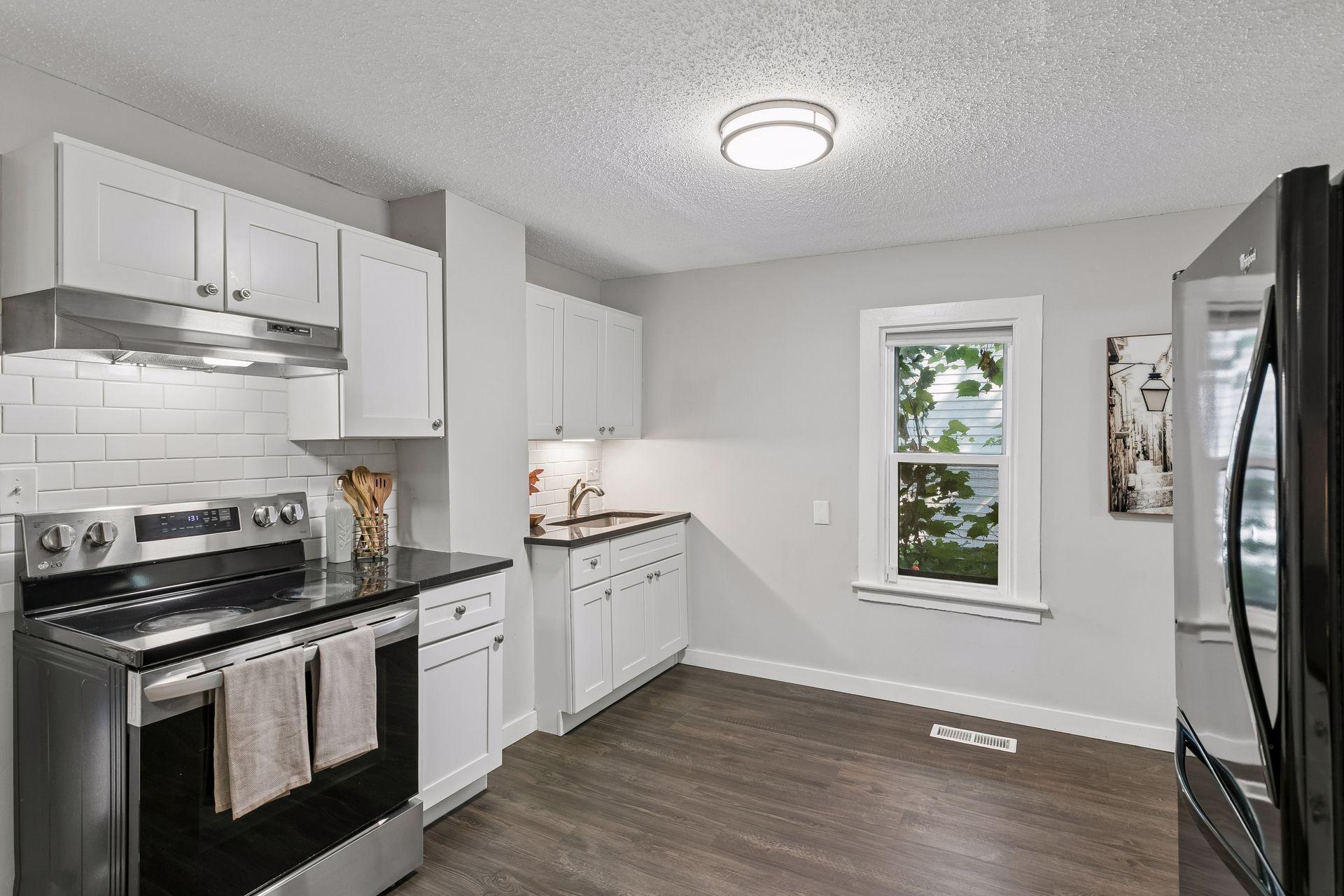 View of Residential at 894 Euclid Street, Saint Paul MN 55106, Saint Paul (11 of 25) - Mike Wilen | Minnesota Team Real Estate