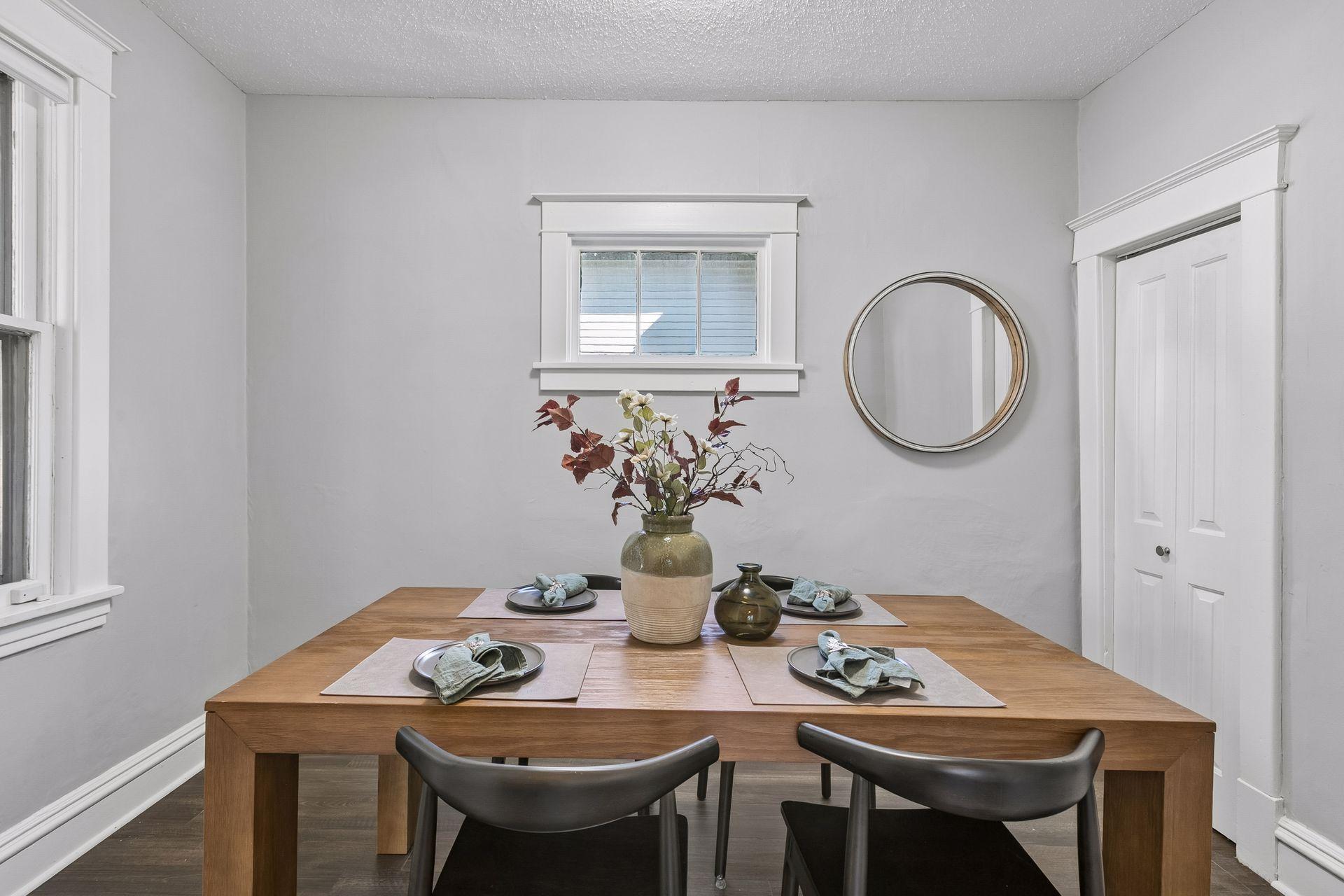 View of Residential at 894 Euclid Street, Saint Paul MN 55106, Saint Paul (10 of 25) - Mike Wilen | Minnesota Team Real Estate