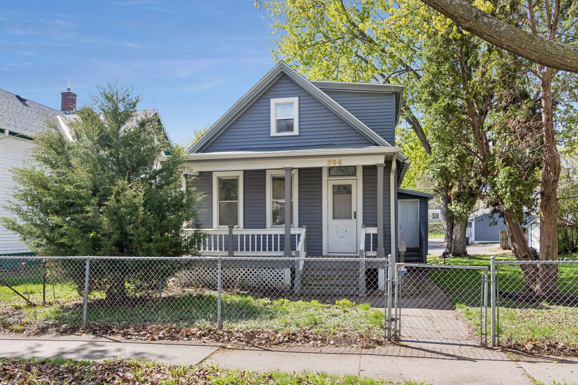 View of Single Family at 894 Euclid Street, Saint Paul - Mike Wilen | Minnesota Team Real Estate