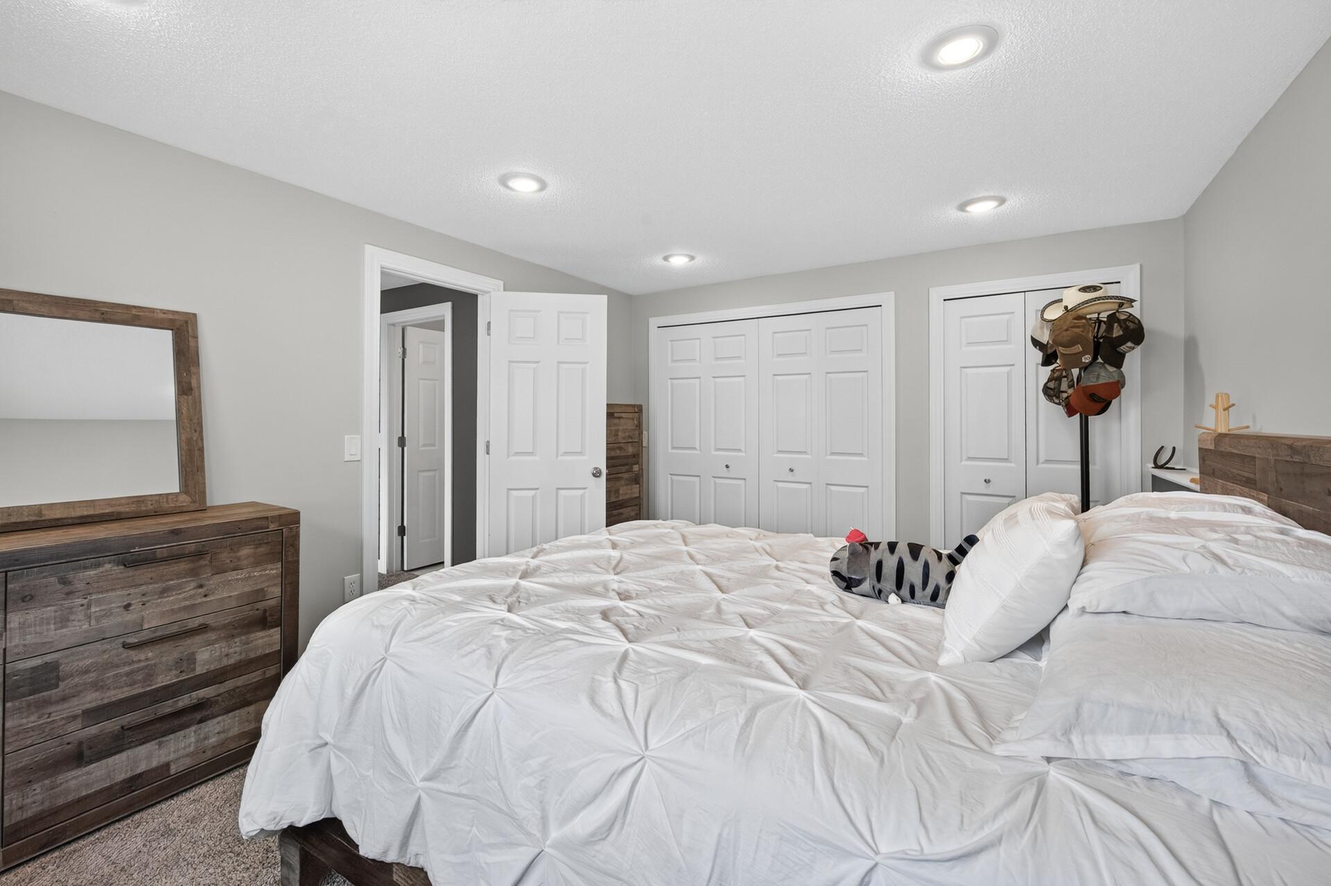 View of Residential at 9442 Hale Avenue, Cottage Grove MN 55016, Cottage Grove (24 of 30) - Mike Wilen | Minnesota Team Real Estate