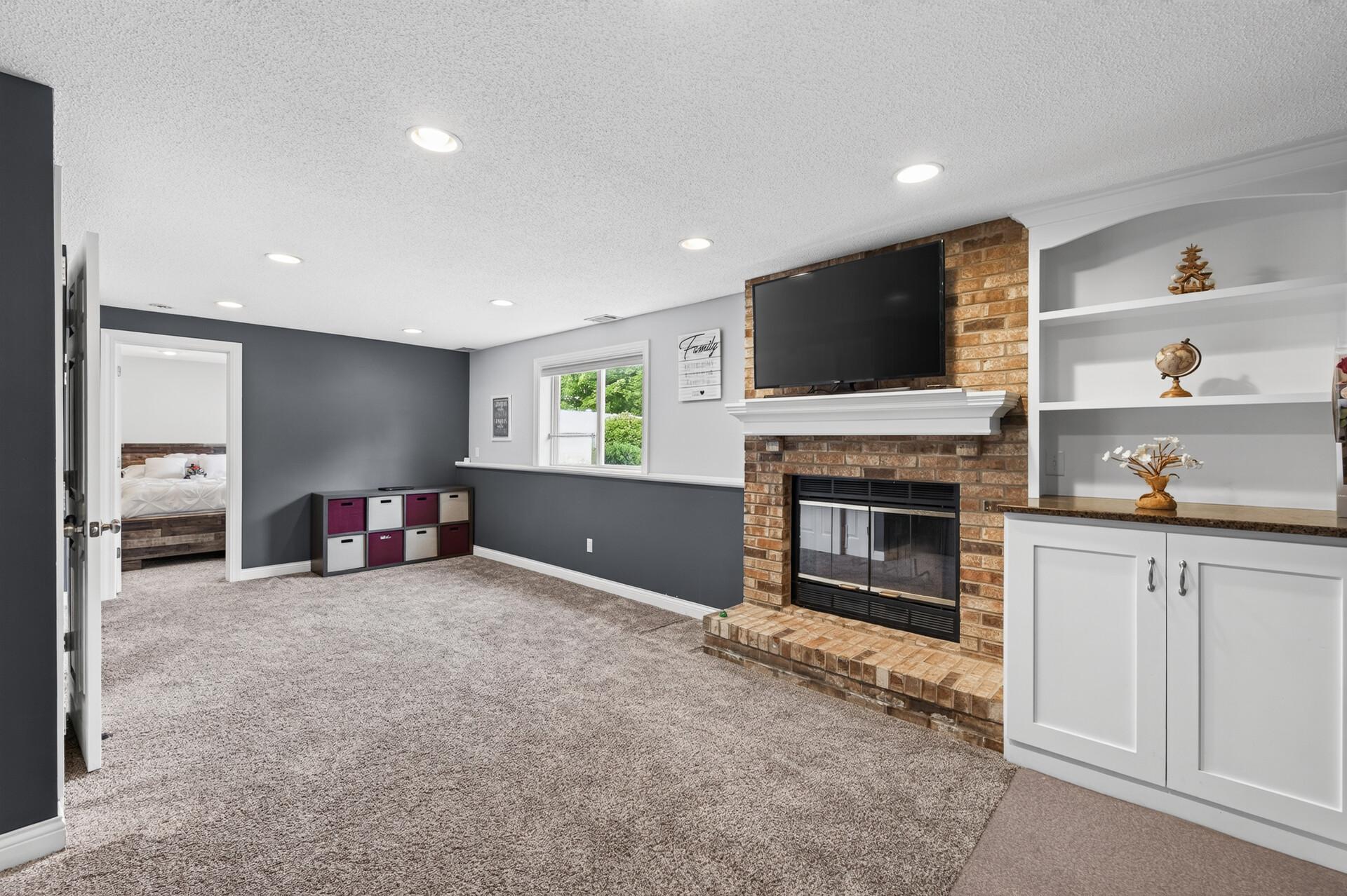 View of Residential at 9442 Hale Avenue, Cottage Grove MN 55016, Cottage Grove (21 of 30) - Mike Wilen | Minnesota Team Real Estate