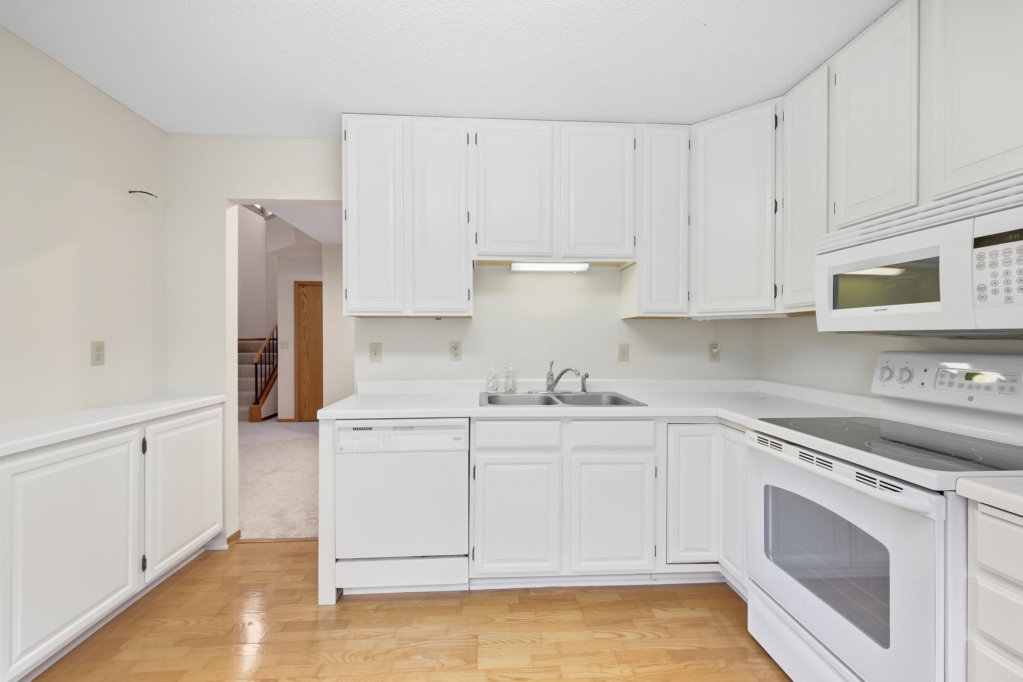 View of Residential at 11106 Oregon Avenue, Bloomington MN 55438, Bloomington (9 of 26) - Mike Wilen | Minnesota Team Real Estate