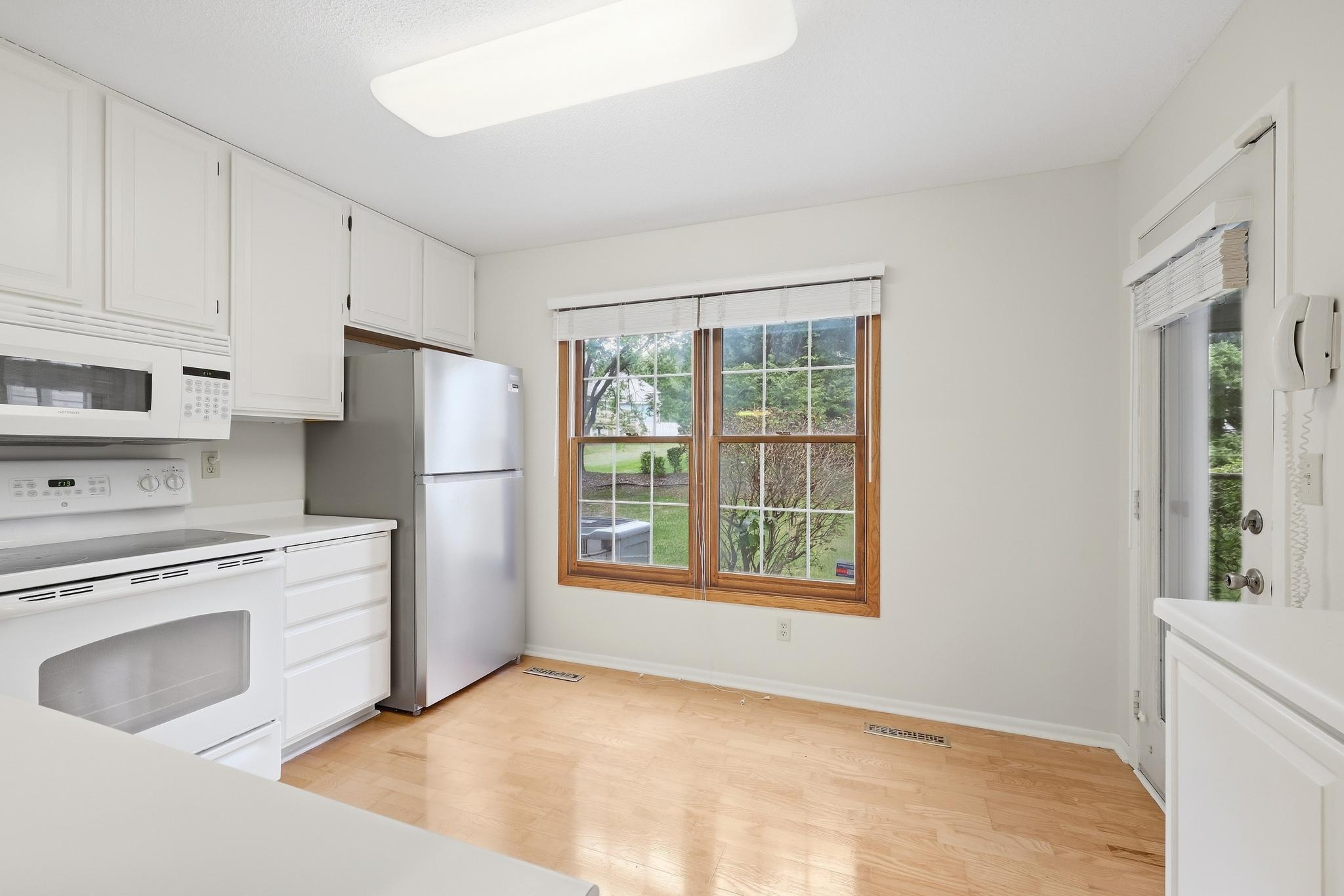 View of Residential at 11106 Oregon Avenue, Bloomington MN 55438, Bloomington (7 of 26) - Mike Wilen | Minnesota Team Real Estate