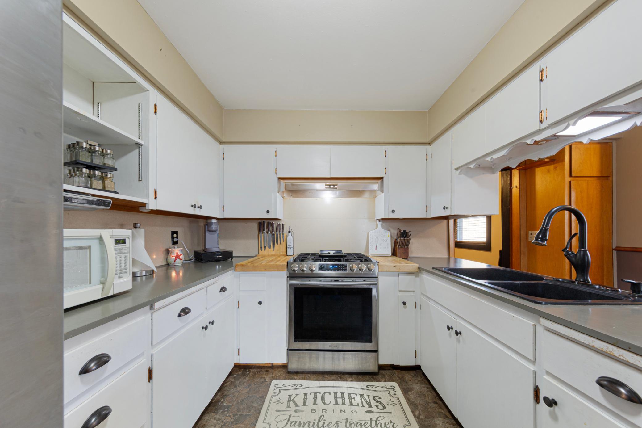 View of Residential at 212 Boulevard Avenue, Montgomery MN 56069, Montgomery (24 of 44) - Mike Wilen | Minnesota Team Real Estate