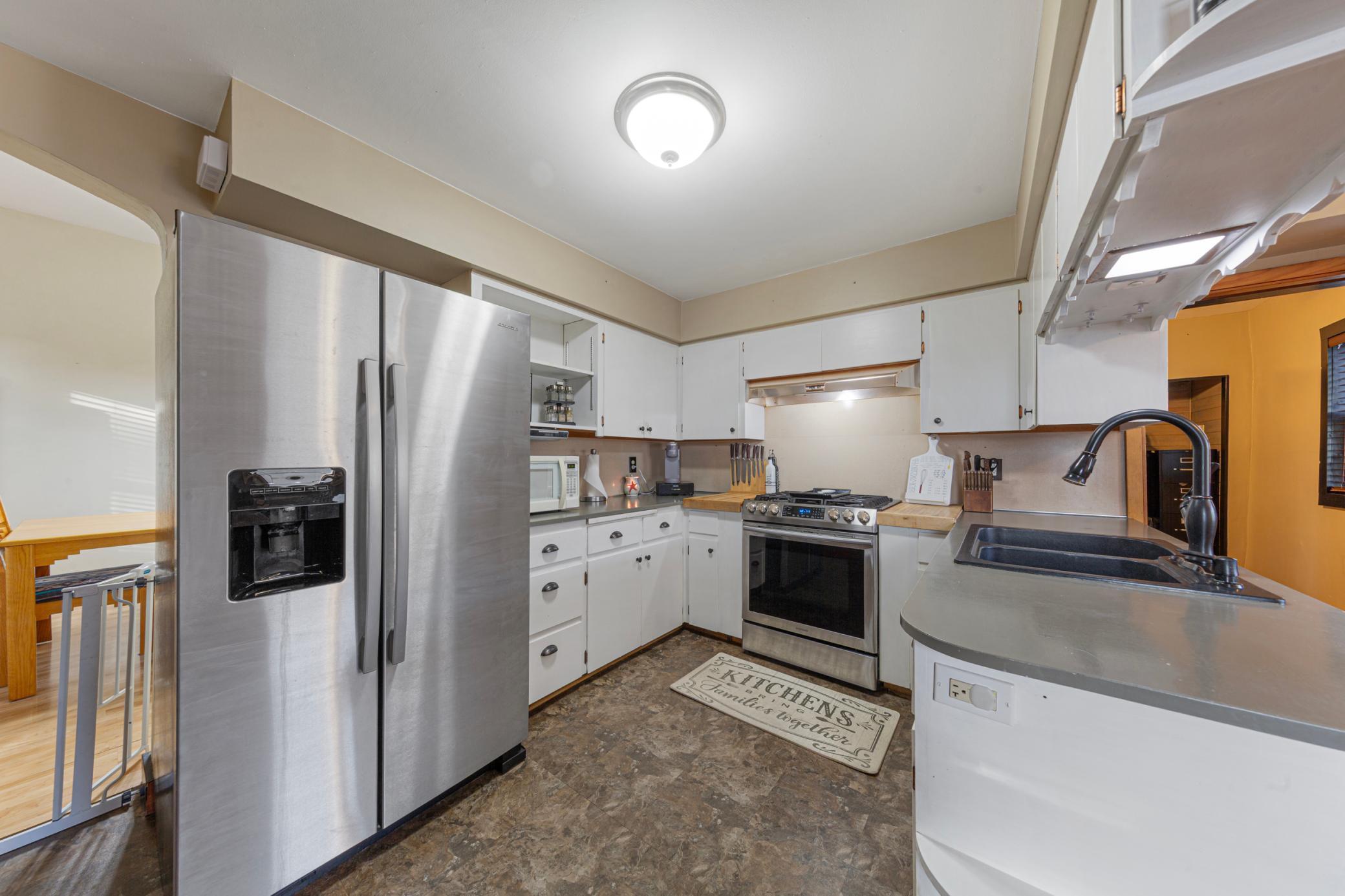View of Residential at 212 Boulevard Avenue, Montgomery MN 56069, Montgomery (23 of 44) - Mike Wilen | Minnesota Team Real Estate