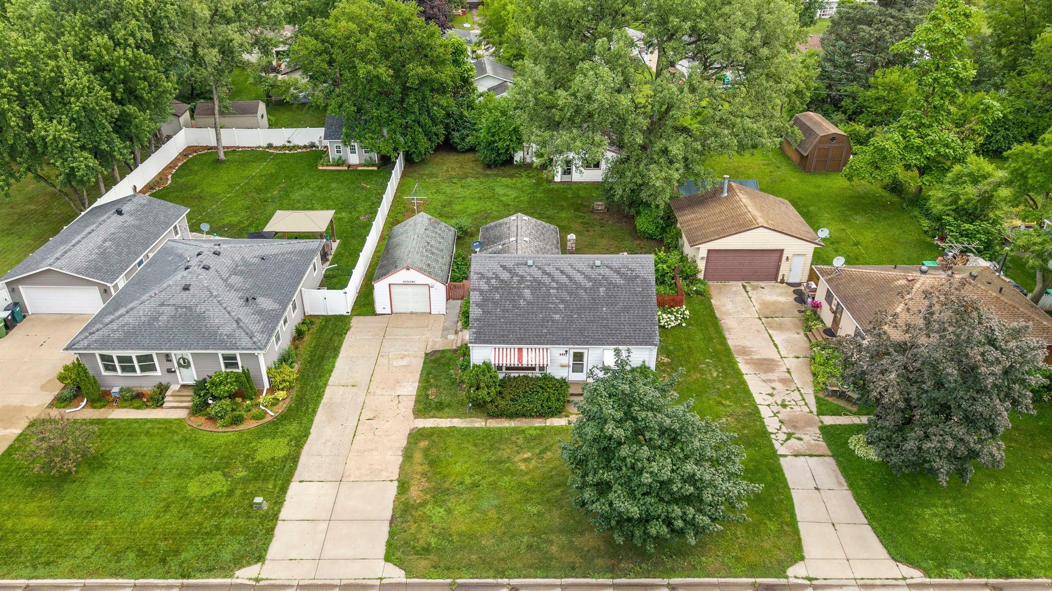 View of Residential at 823 Oakwood Drive, Anoka MN 55303, Anoka (3 of 29) - Mike Wilen | Minnesota Team Real Estate