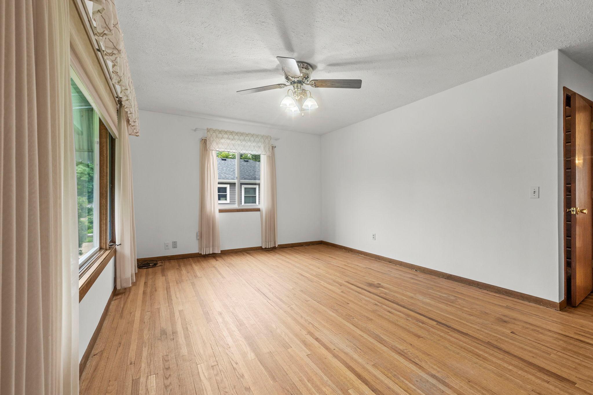 View of Residential at 823 Oakwood Drive, Anoka MN 55303, Anoka (4 of 29) - Mike Wilen | Minnesota Team Real Estate