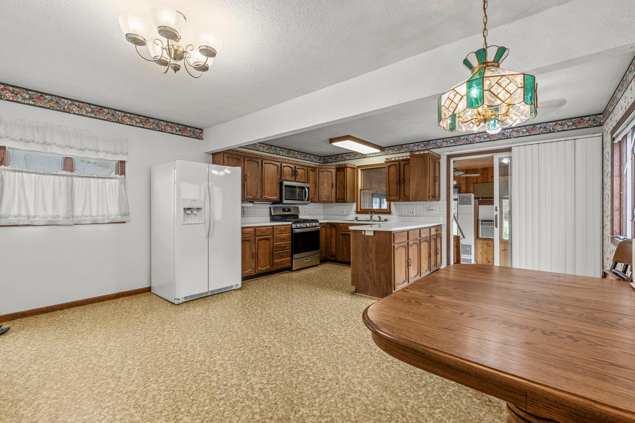 View of Residential at 823 Oakwood Drive, Anoka MN 55303, Anoka (11 of 29) - Mike Wilen | Minnesota Team Real Estate