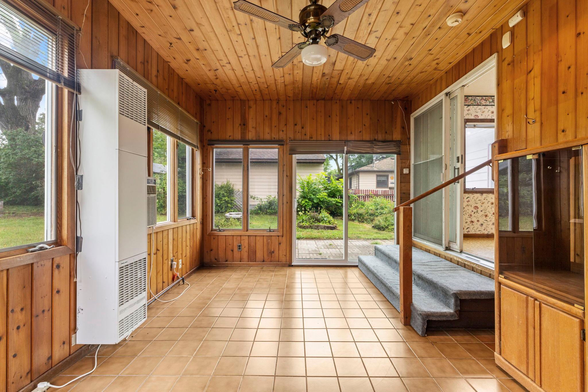 View of Residential at 823 Oakwood Drive, Anoka MN 55303, Anoka (14 of 29) - Mike Wilen | Minnesota Team Real Estate