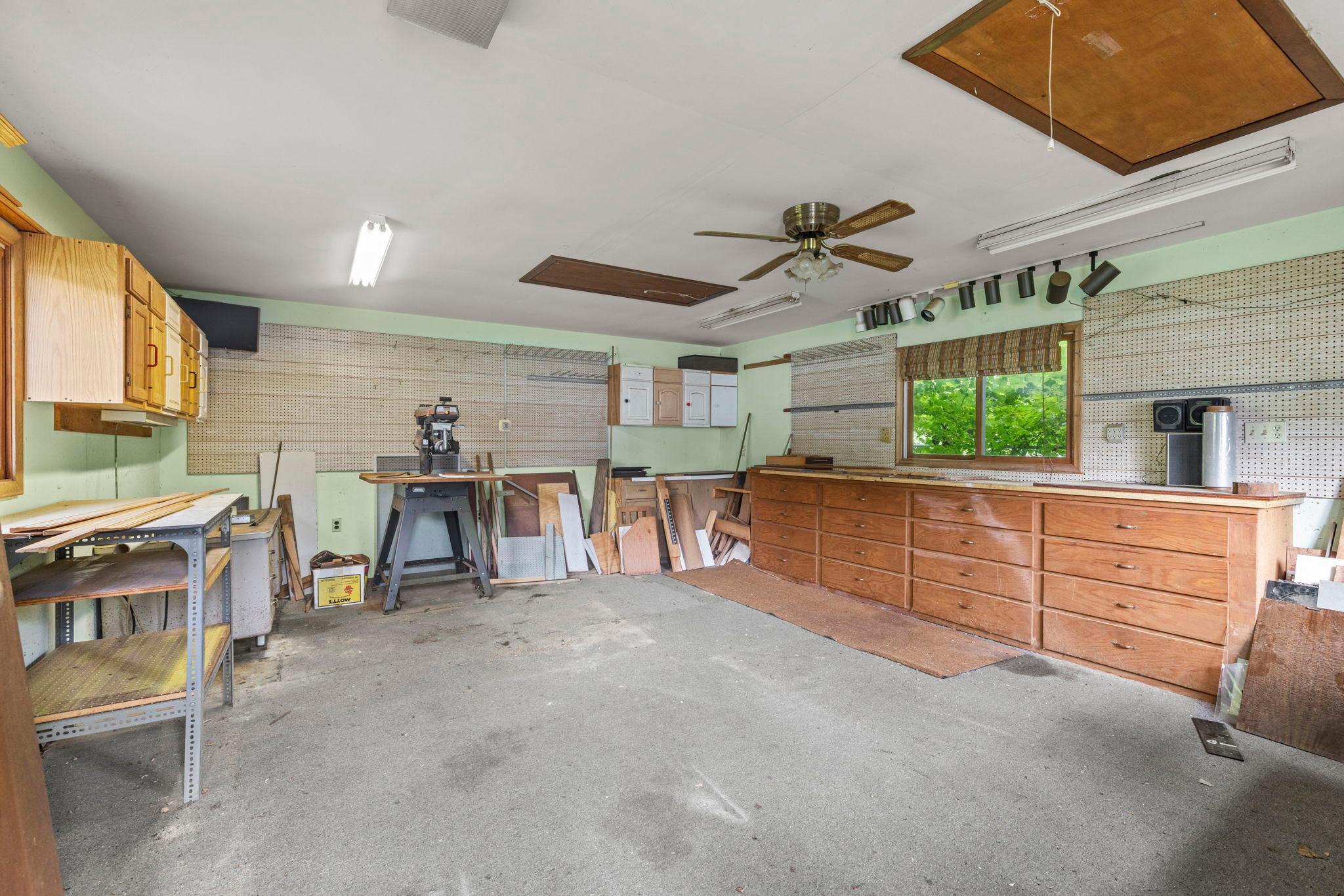 View of Residential at 823 Oakwood Drive, Anoka MN 55303, Anoka (20 of 29) - Mike Wilen | Minnesota Team Real Estate