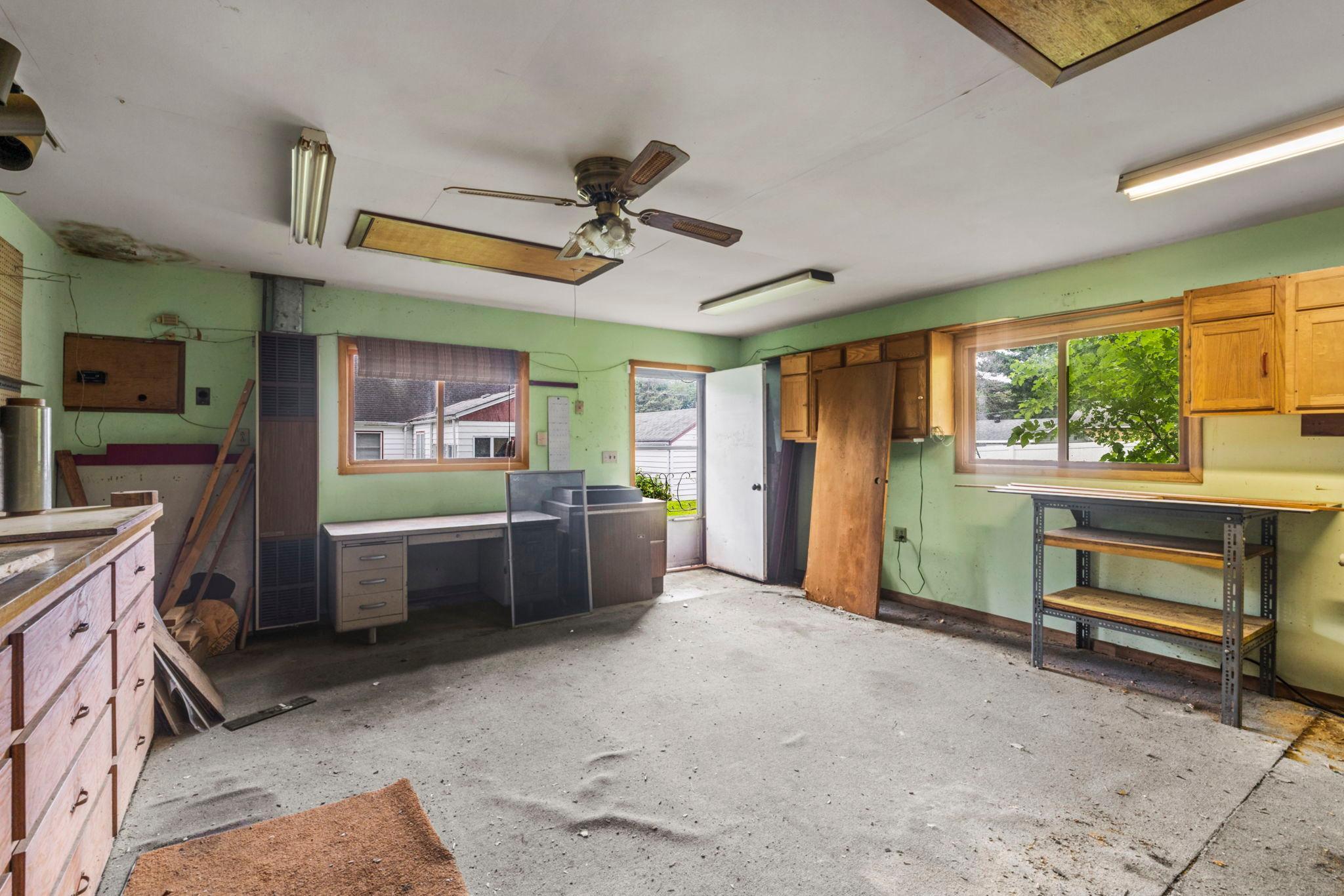 View of Residential at 823 Oakwood Drive, Anoka MN 55303, Anoka (21 of 29) - Mike Wilen | Minnesota Team Real Estate