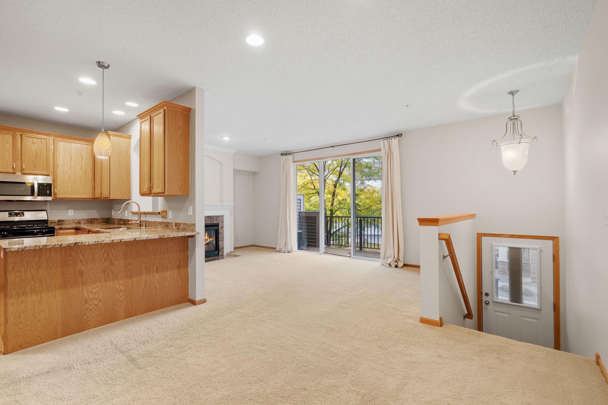 View of Residential at 11212 Kinsley Street, Eden Prairie MN 55344, Eden Prairie (11 of 35) - Mike Wilen | Minnesota Team Real Estate