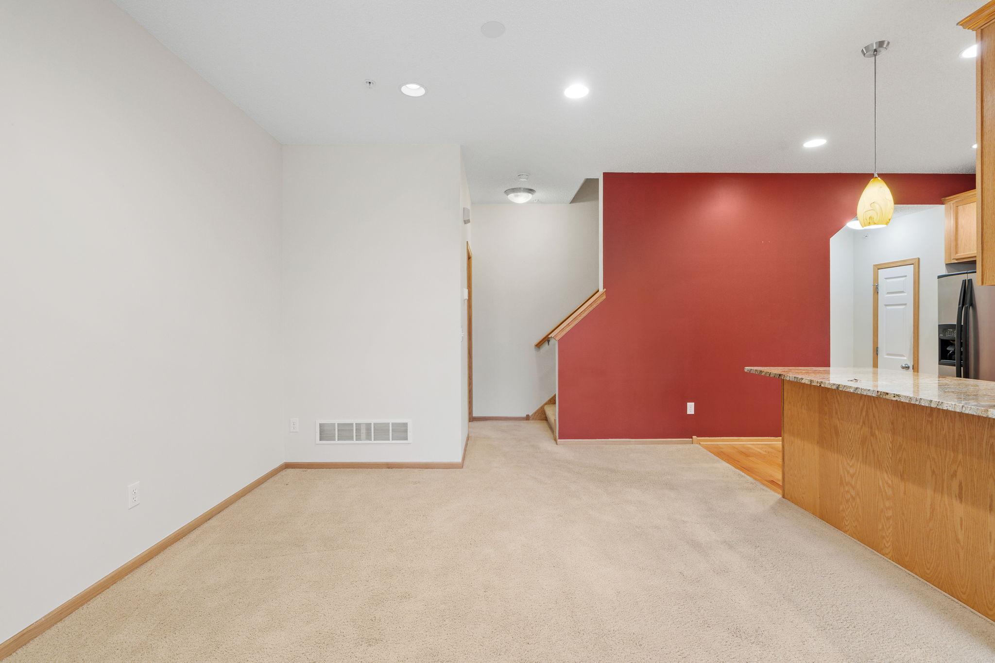 View of Residential at 11212 Kinsley Street, Eden Prairie MN 55344, Eden Prairie (10 of 35) - Mike Wilen | Minnesota Team Real Estate