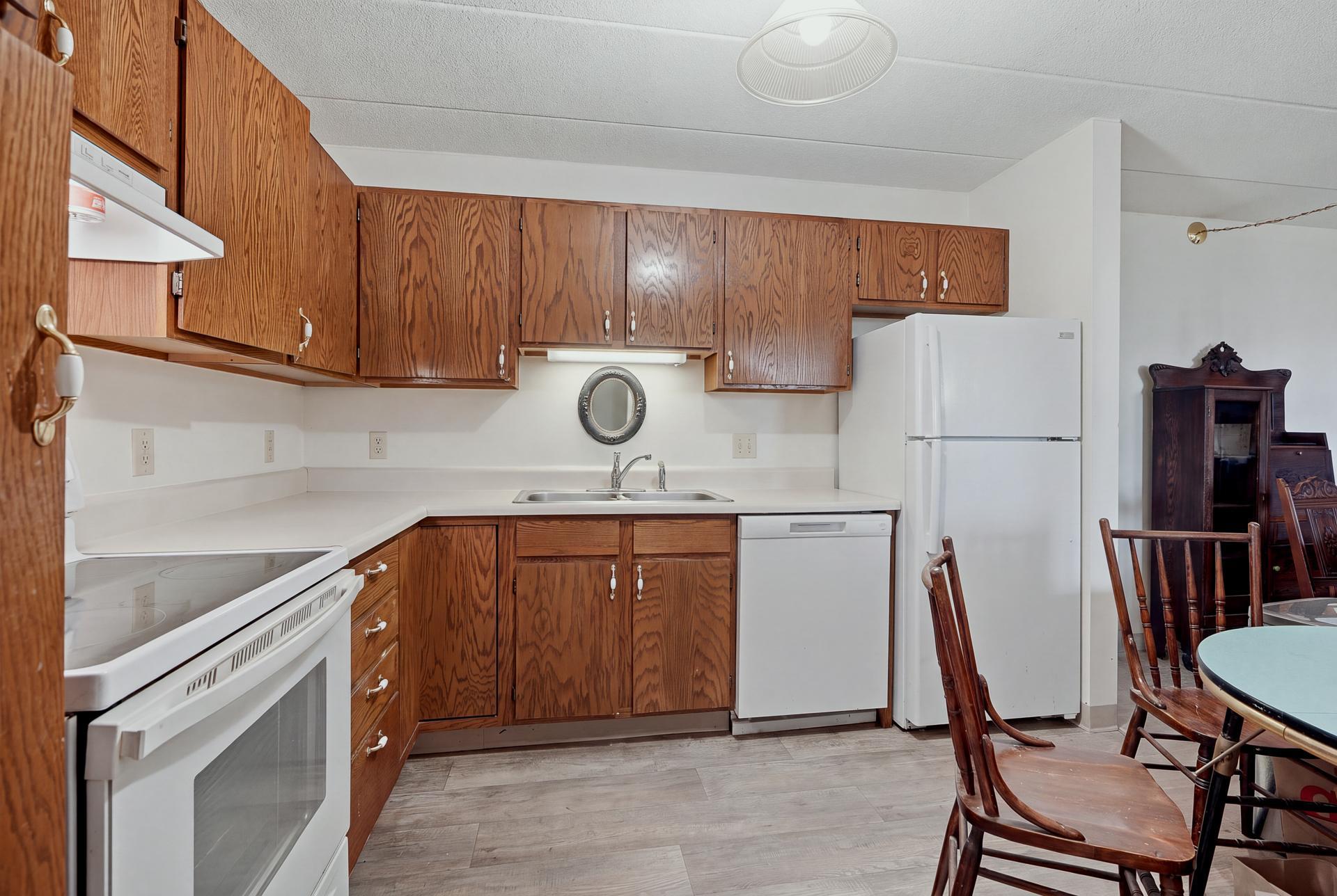 View of Commercial Sale at 985 Ivy Avenue, Saint Paul MN 55106, Saint Paul (38 of 87) - Mike Wilen | Minnesota Team Real Estate
