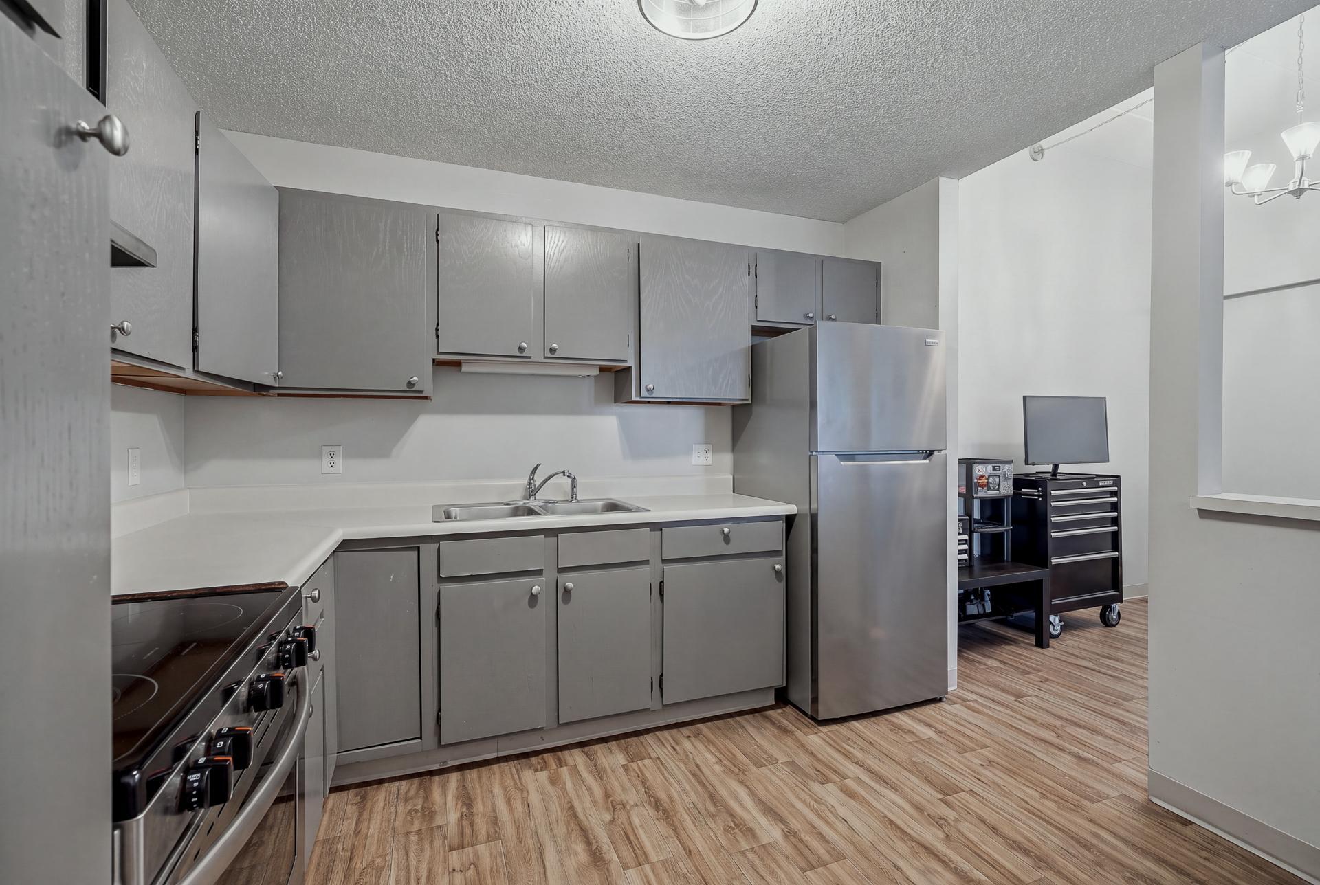 View of Commercial Sale at 985 Ivy Avenue, Saint Paul MN 55106, Saint Paul (19 of 87) - Mike Wilen | Minnesota Team Real Estate
