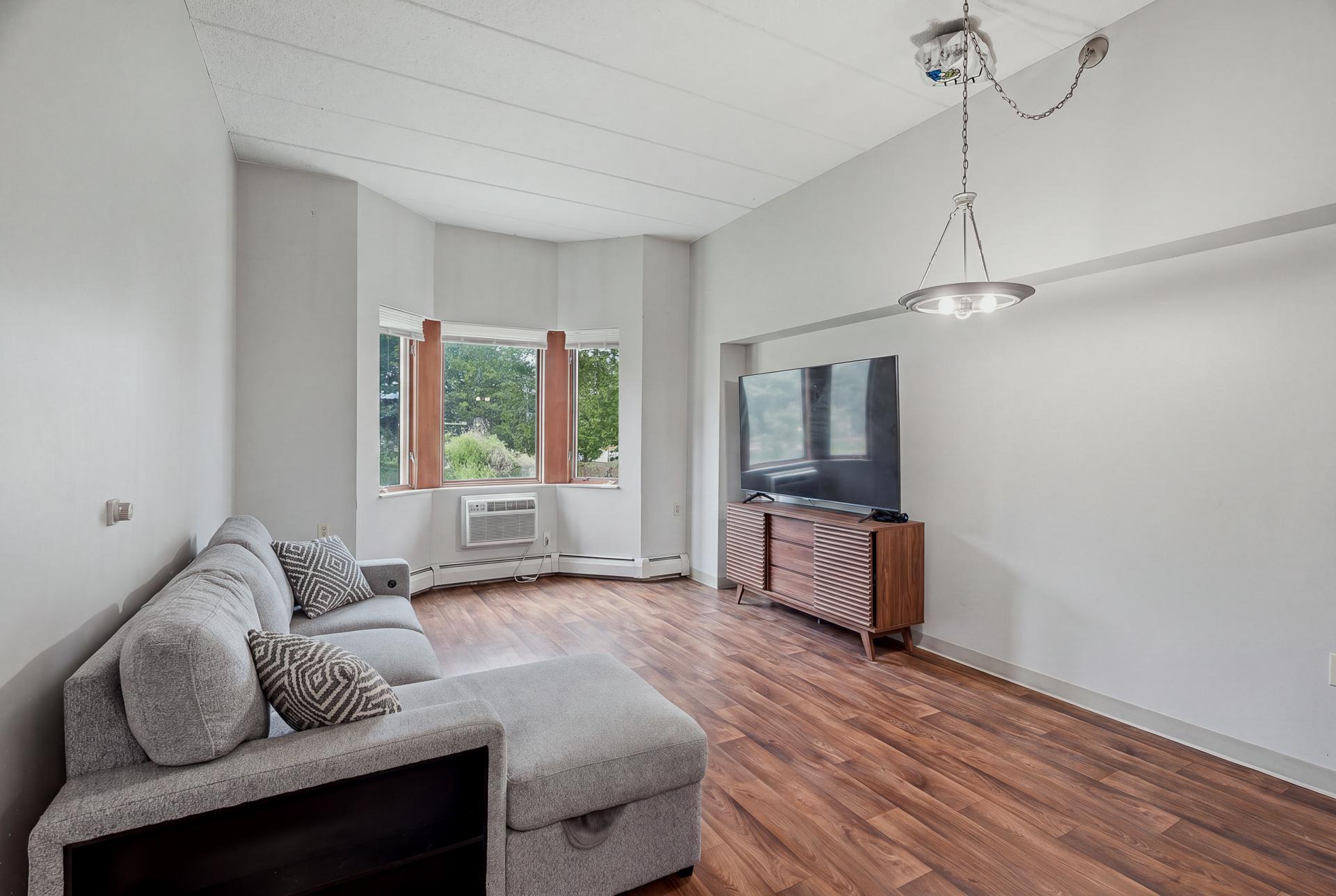 View of Commercial Sale at 985 Ivy Avenue, Saint Paul MN 55106, Saint Paul (10 of 87) - Mike Wilen | Minnesota Team Real Estate