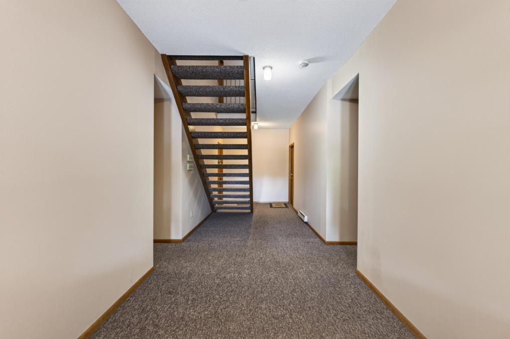 View of Residential at 3276 Greenbrier Street #3276C, Vadnais Heights MN 55127, Vadnais Heights (24 of 27) - Mike Wilen | Minnesota Team Real Estate