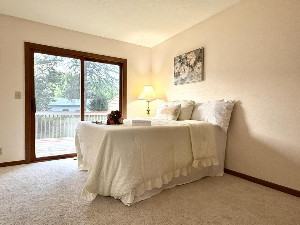 View of Residential at 2129 49th Way, Inver Grove Heights MN 55077, Inver Grove Heights (20 of 30) - Mike Wilen | Minnesota Team Real Estate