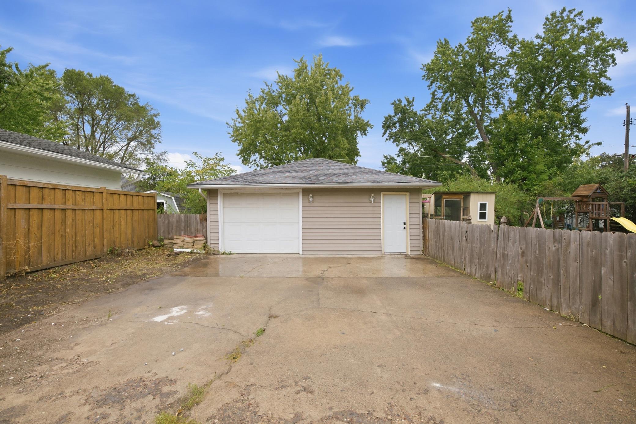 View of Residential at 2915 115th Lane, Coon Rapids MN 55433, Coon Rapids (38 of 43) - Mike Wilen | Minnesota Team Real Estate