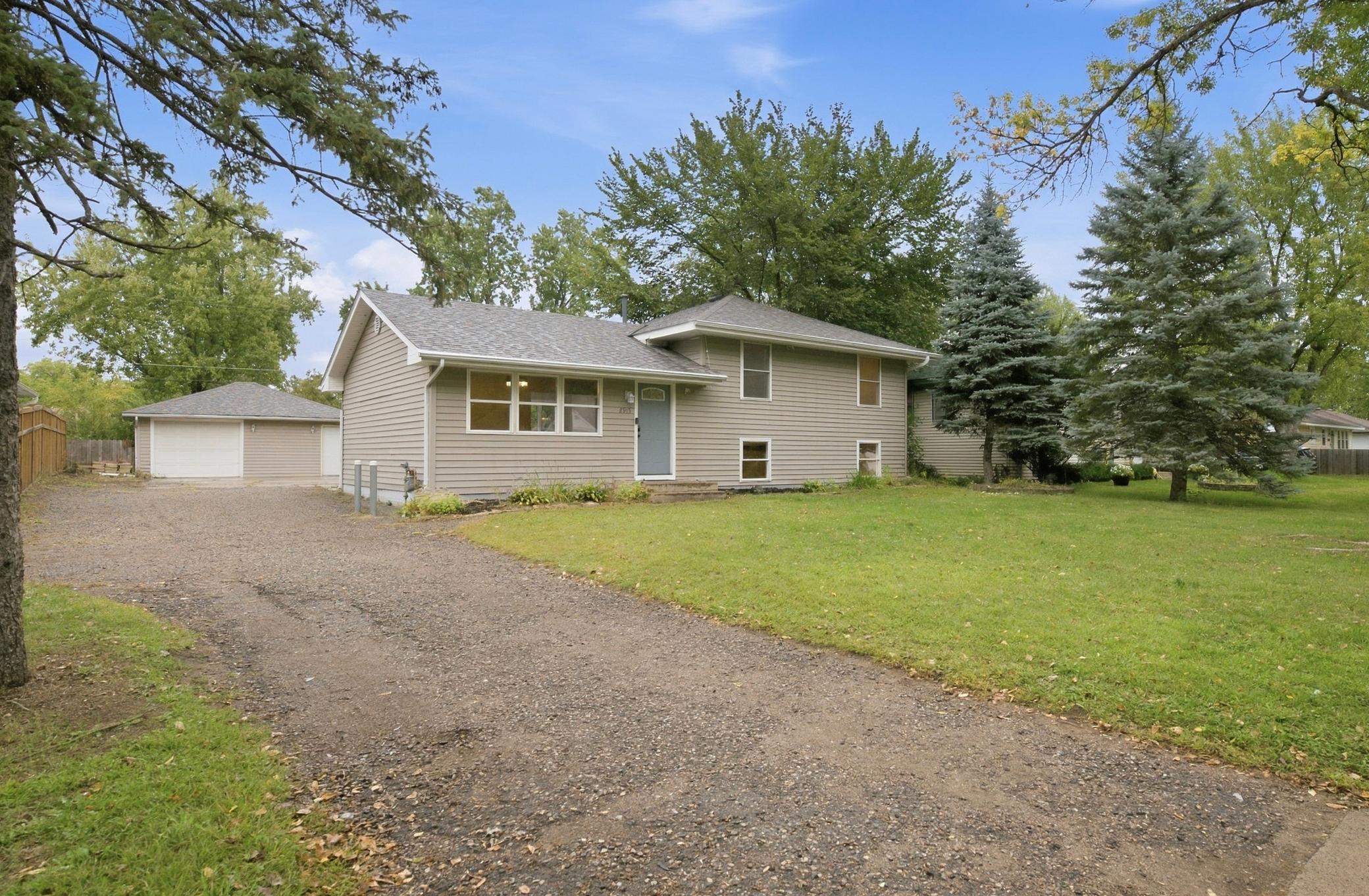 View of Residential at 2915 115th Lane, Coon Rapids MN 55433, Coon Rapids (35 of 43) - Mike Wilen | Minnesota Team Real Estate
