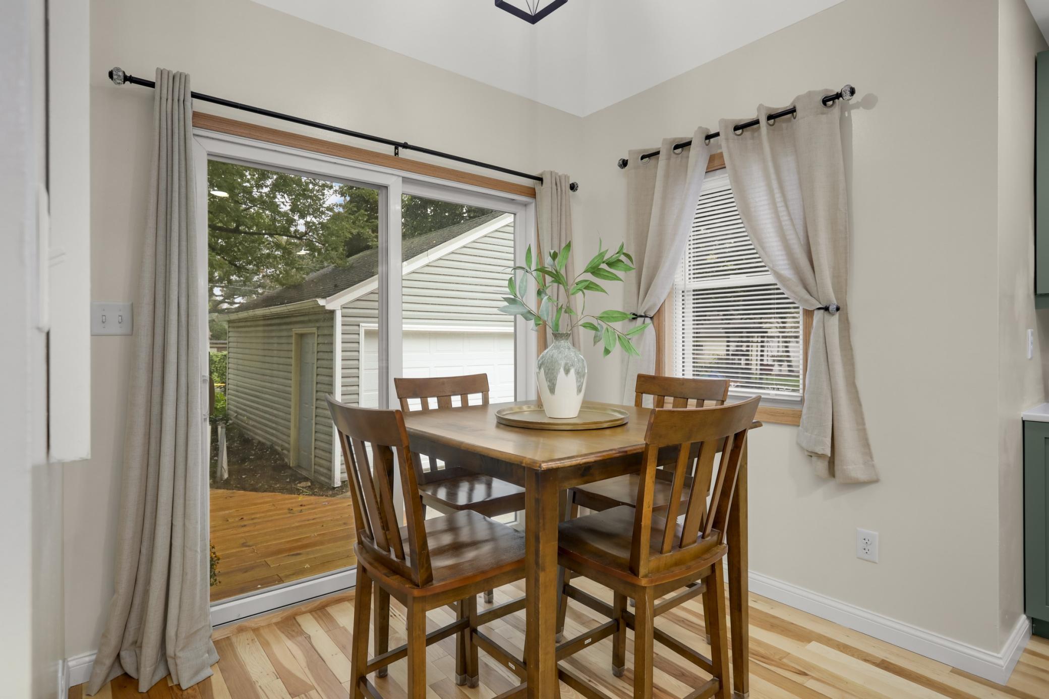 View of Residential at 1154 Cherokee Avenue, West Saint Paul MN 55118, West Saint Paul (11 of 34) - Mike Wilen | Minnesota Team Real Estate