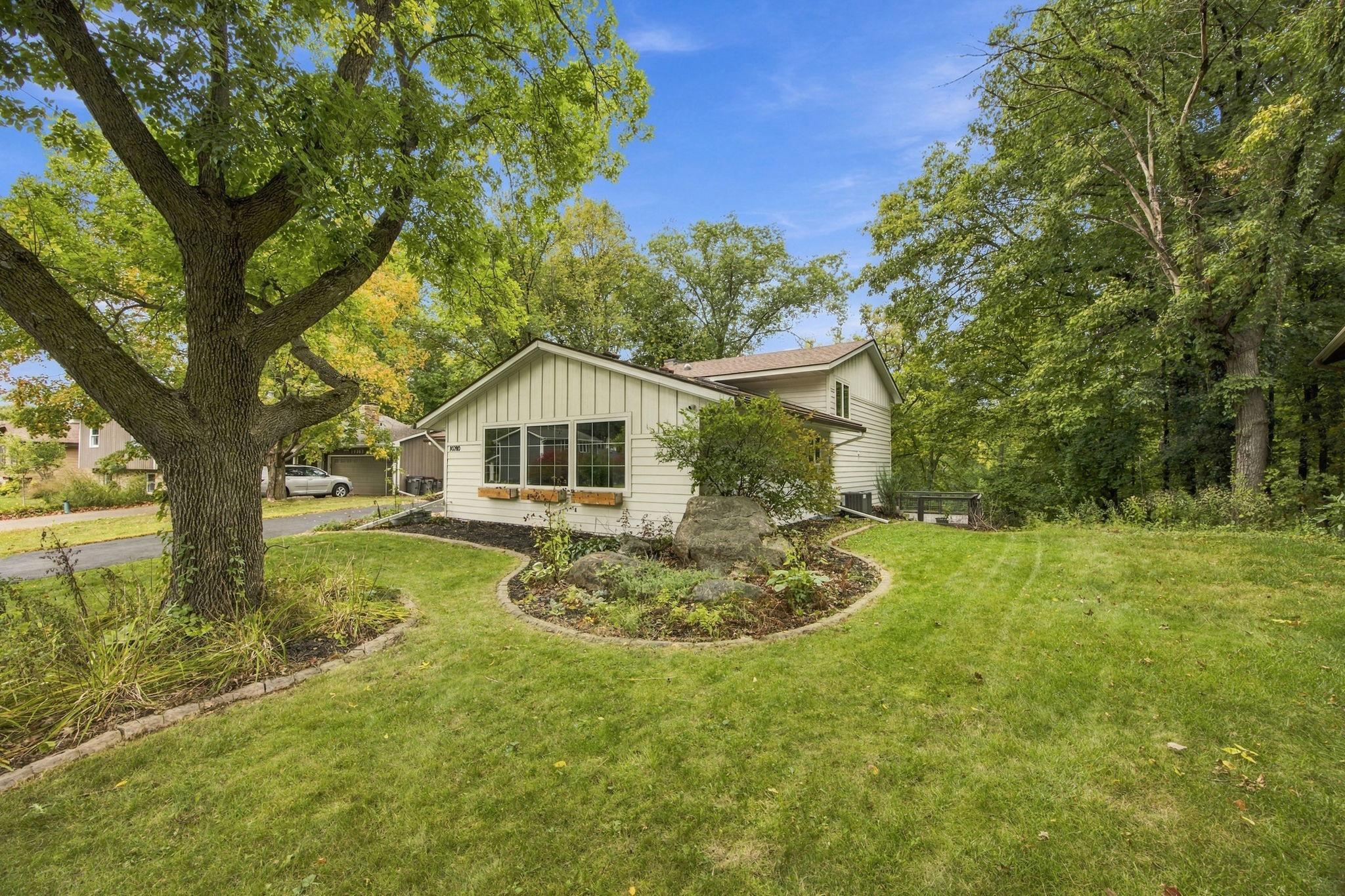 View of Residential at 10280 Amsden Way, Eden Prairie MN 55347, Eden Prairie (3 of 31) - Mike Wilen | Minnesota Team Real Estate