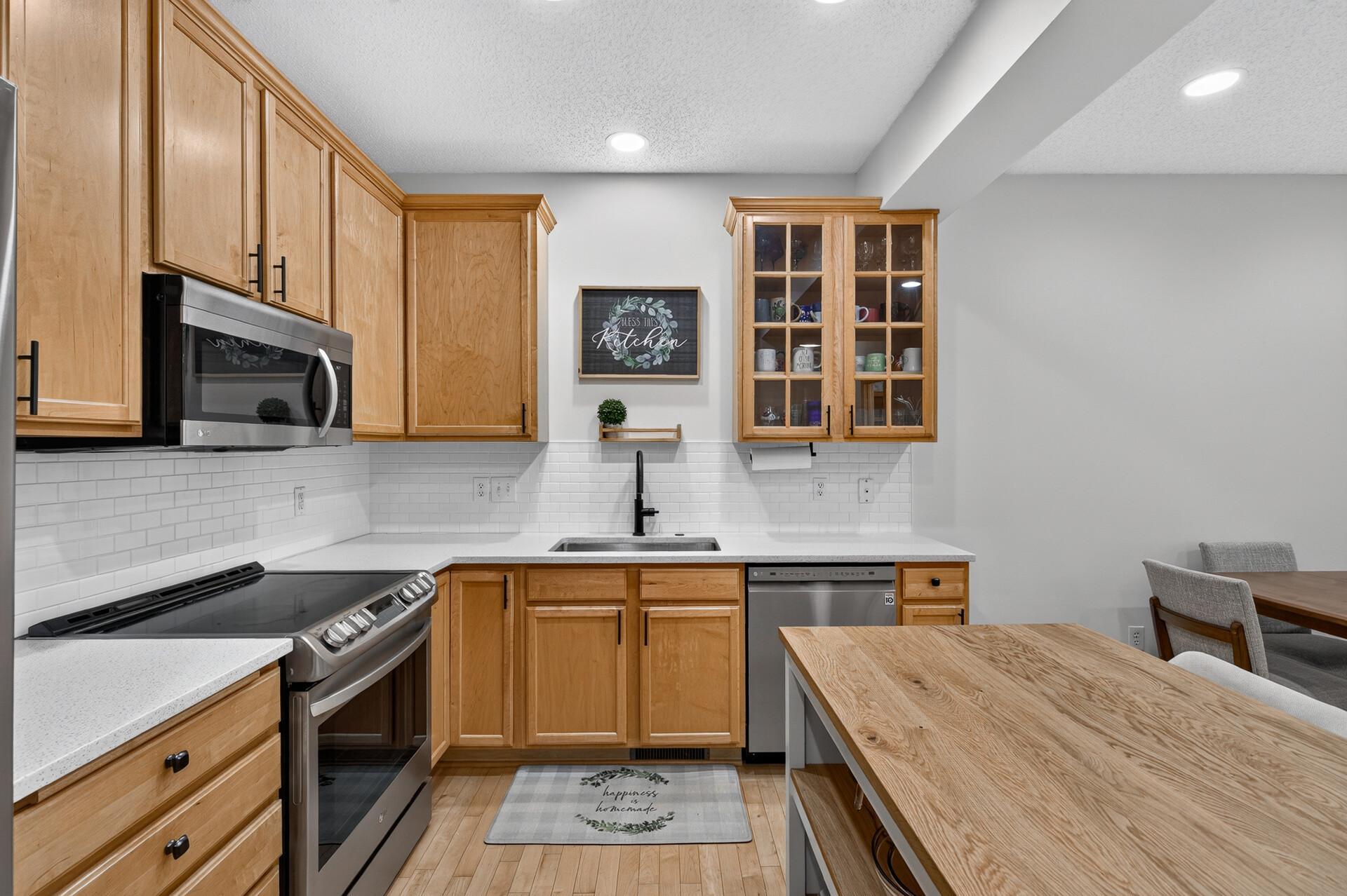 View of Residential at 15557 Dunraven Drive #1310, Apple Valley MN 55124, Apple Valley (15 of 36) - Mike Wilen | Minnesota Team Real Estate