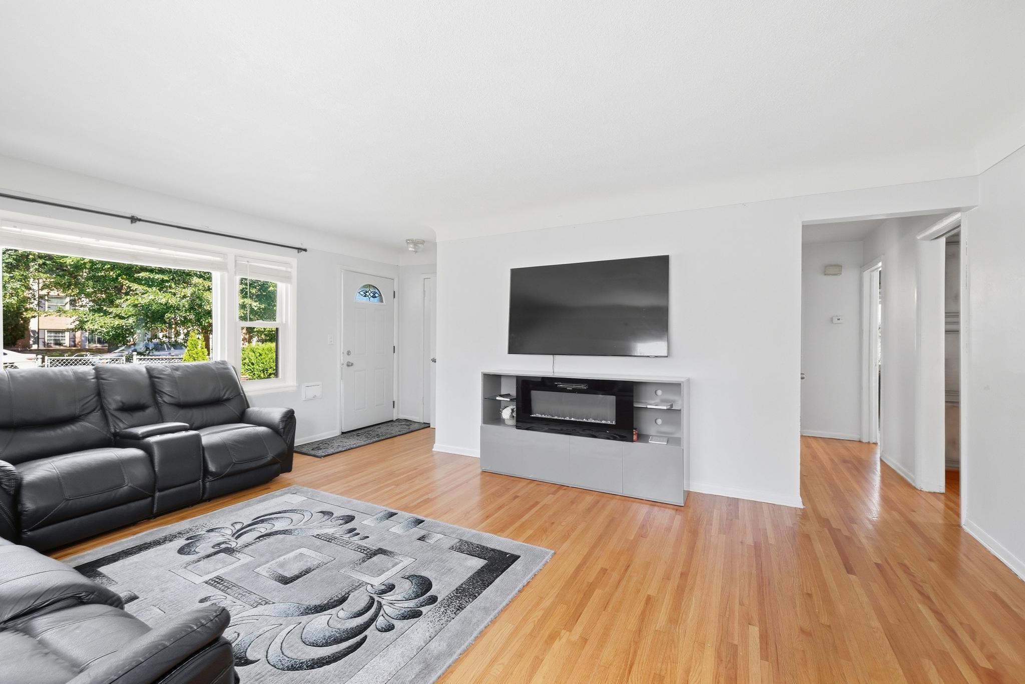 View of Residential at 986 Blair Avenue, Saint Paul MN 55104, Saint Paul (11 of 32) - Mike Wilen | Minnesota Team Real Estate