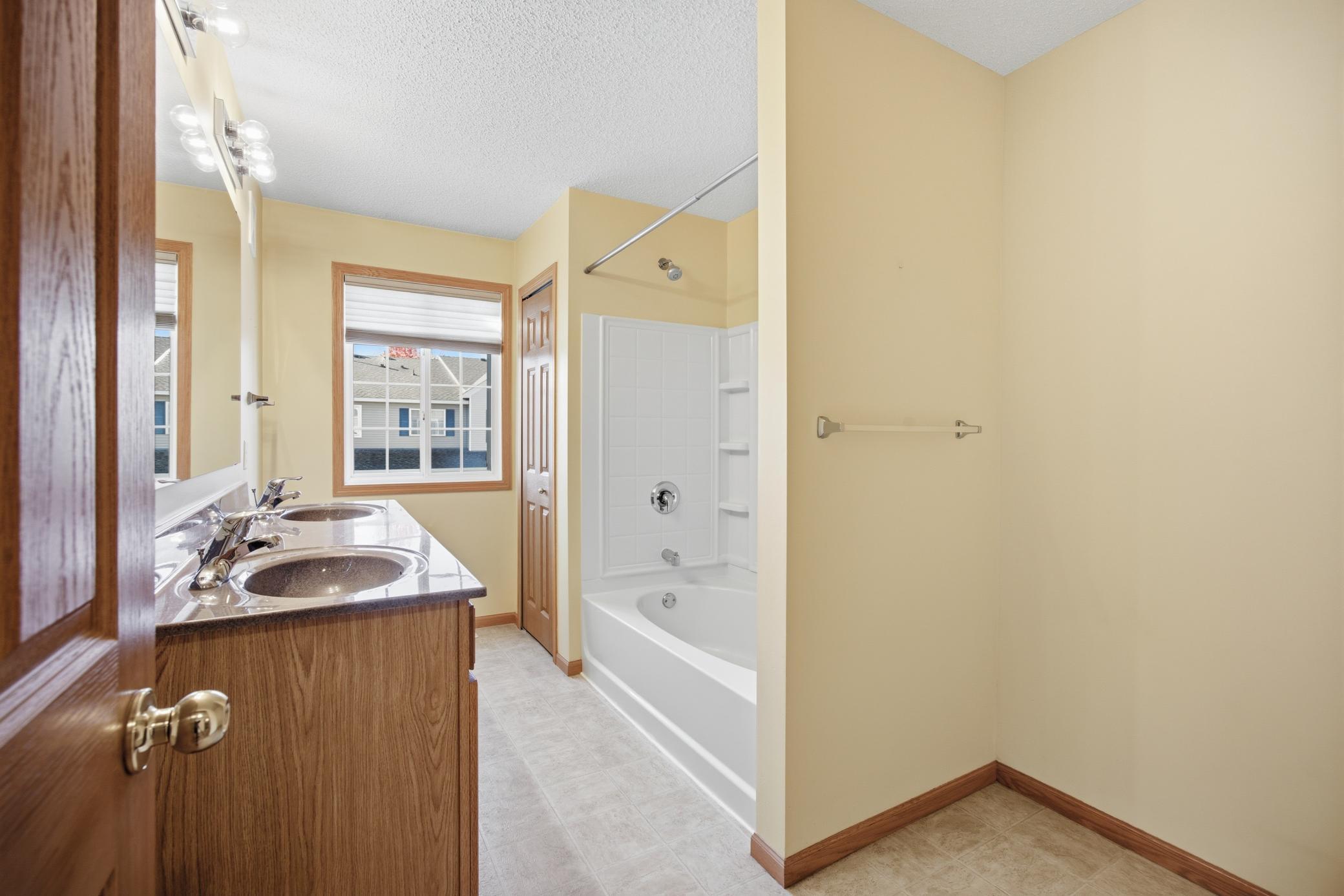 View of Residential at 19609 Escalade Way, Farmington MN 55024, Farmington (26 of 33) - Mike Wilen | Minnesota Team Real Estate