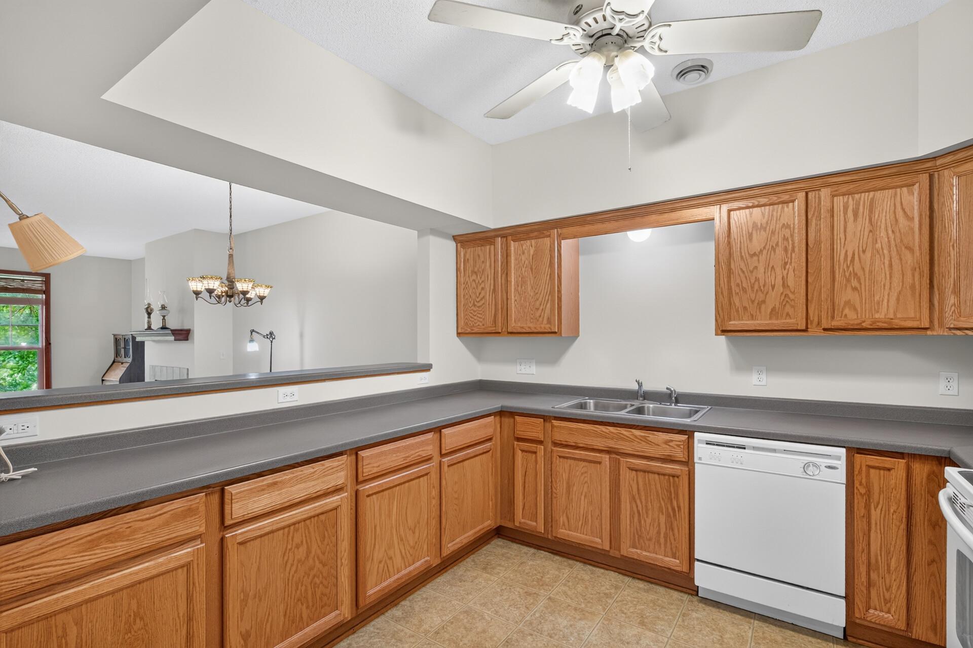View of Residential at 1101 Barclay Street #1101, Saint Paul MN 55106, Saint Paul (3 of 28) - Mike Wilen | Minnesota Team Real Estate