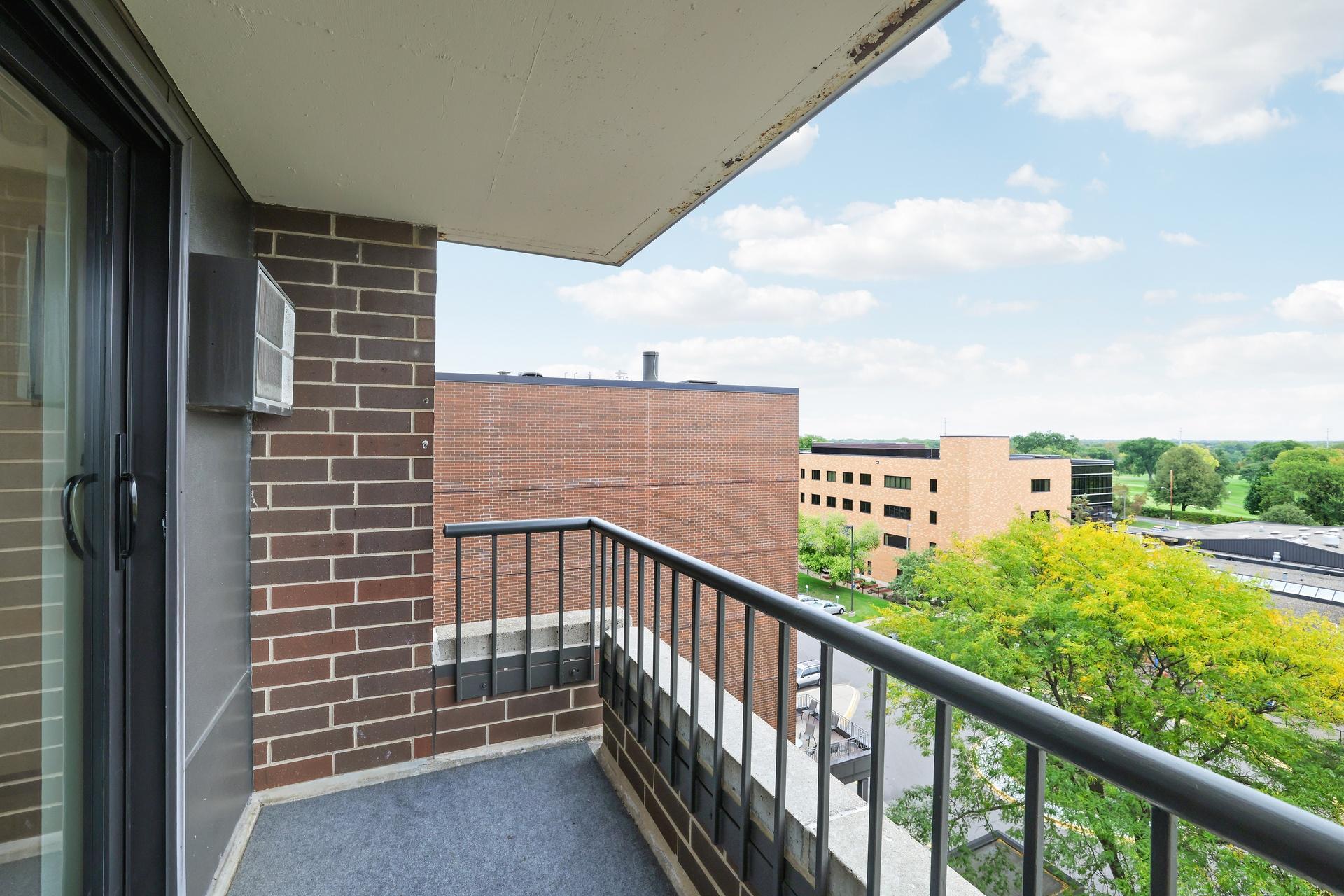 View of Residential at 7600 Golden Valley Road #805, Golden Valley MN 55427, Golden Valley (11 of 33) - Mike Wilen | Minnesota Team Real Estate