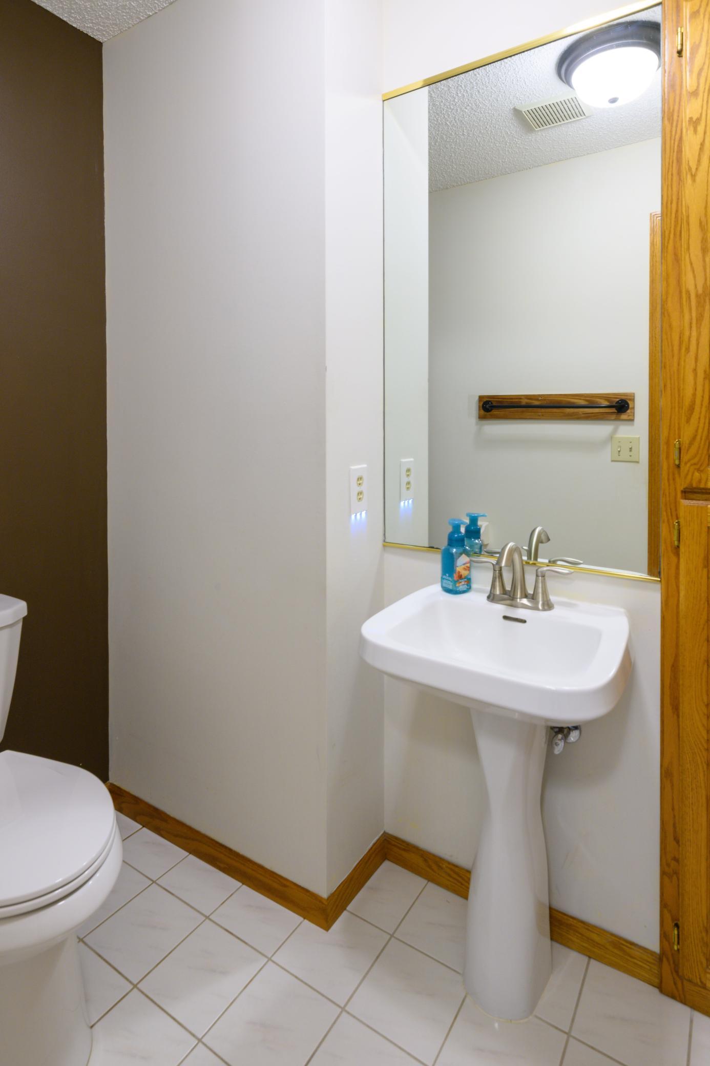 View of Residential at 901 Southcross Drive, Burnsville MN 55306, Burnsville (20 of 46) - Mike Wilen | Minnesota Team Real Estate