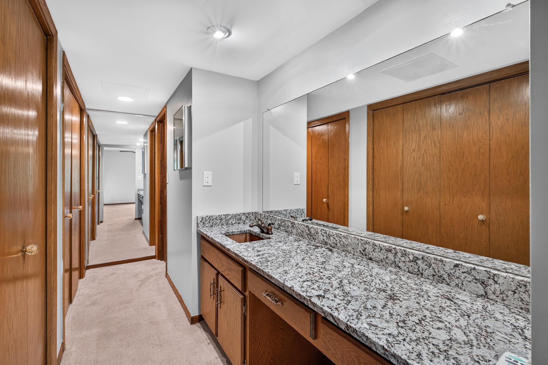View of Residential at 1077 Sibley Memorial Highway #608, Saint Paul MN 55118, Saint Paul (21 of 34) - Mike Wilen | Minnesota Team Real Estate